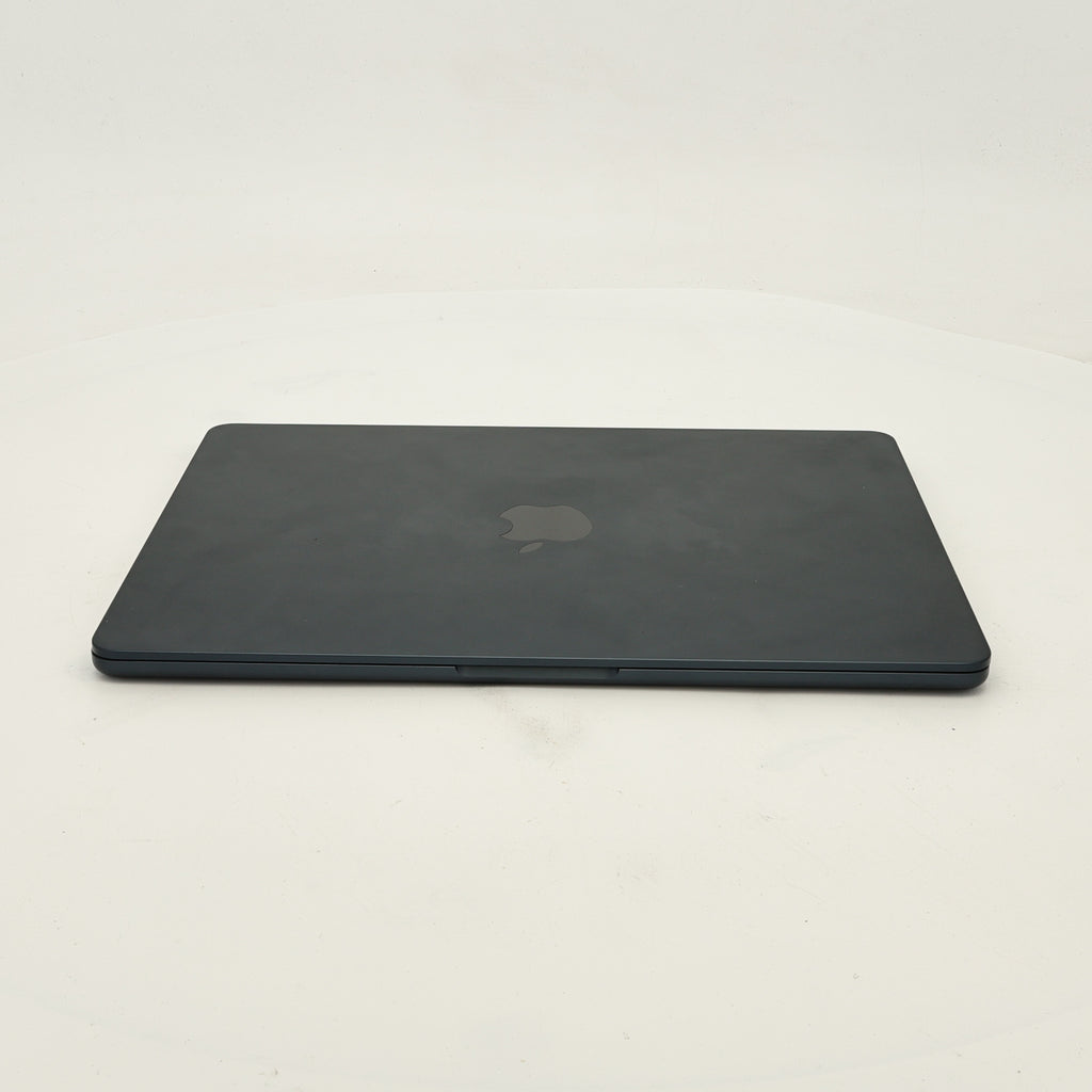 99新 Apple MacBook Air 22年 13寸 M2（8+8核） 8G RAM 256G SSD 深空灰色