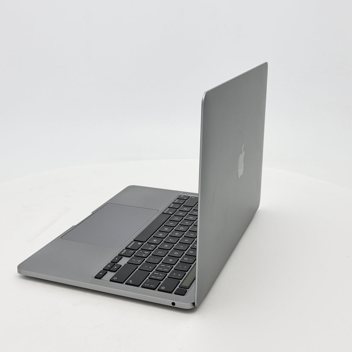 95新 Apple MacBook Pro 22年 13寸 M2（8+10核） 8G RAM 512G SSD 深空灰色