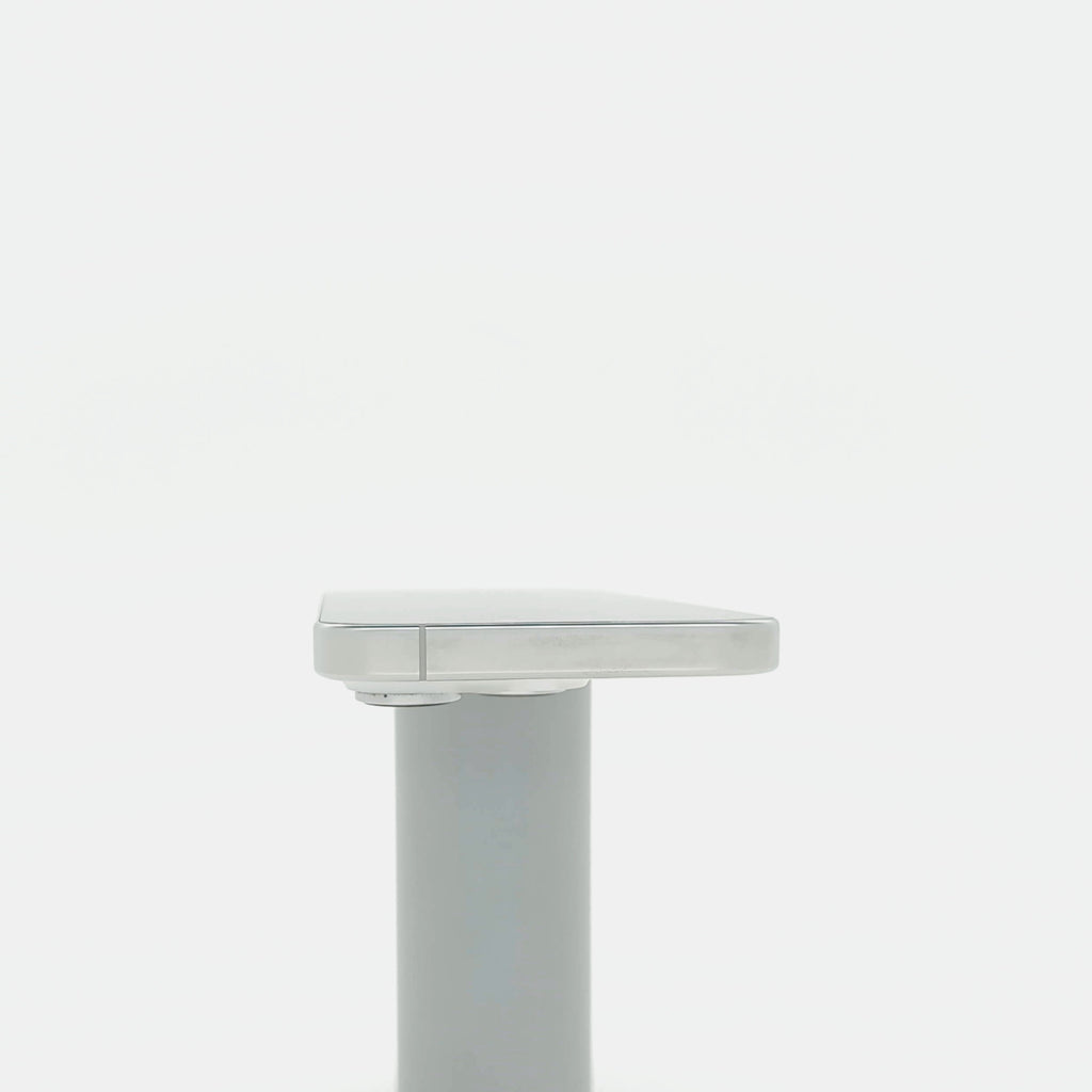 95新 Apple iPhone 16 Pro 128G 白色鈦金屬 中國大陸版