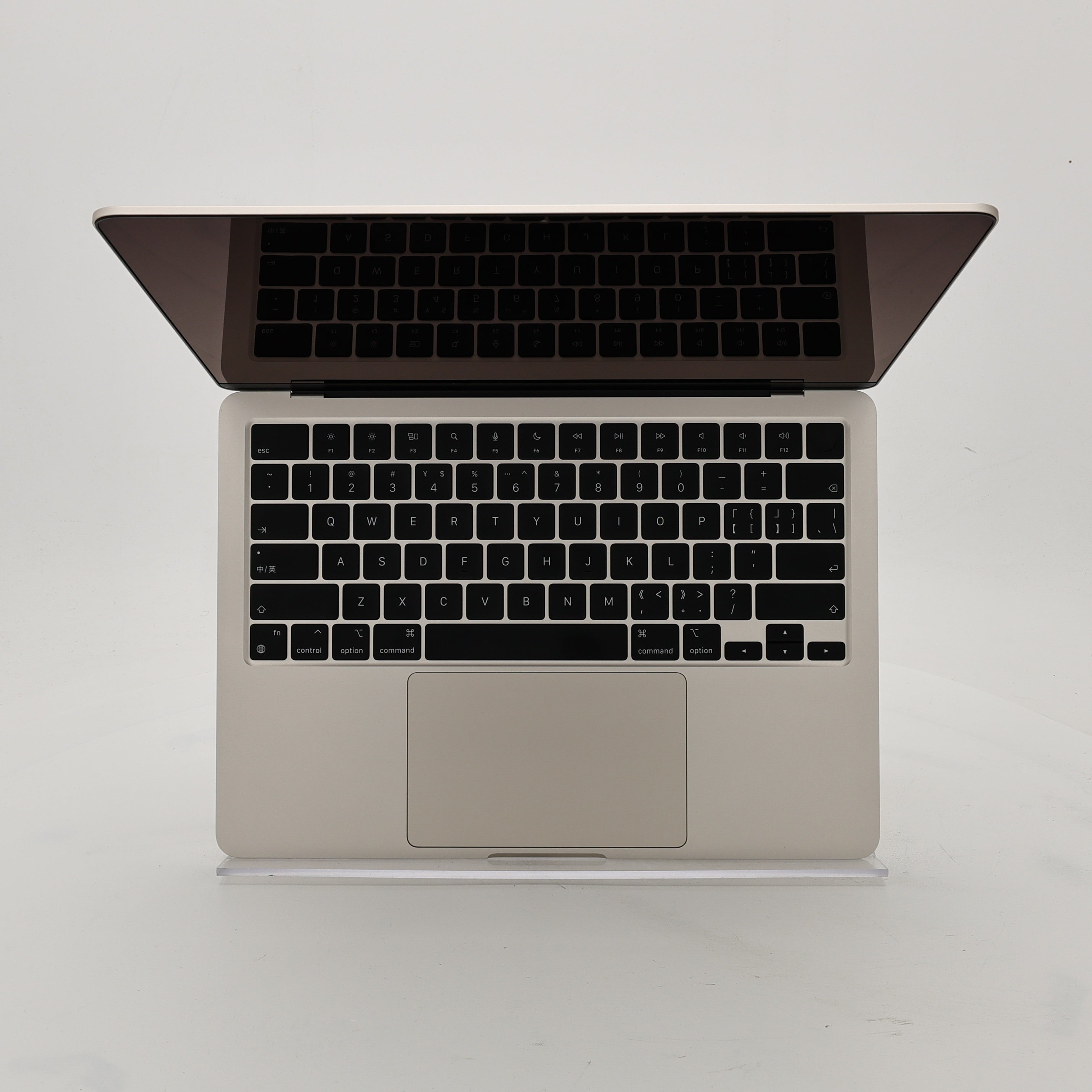 99新 Apple MacBook Air 22年 13寸 M2（8+10核） 8G RAM 512G SSD 星光色