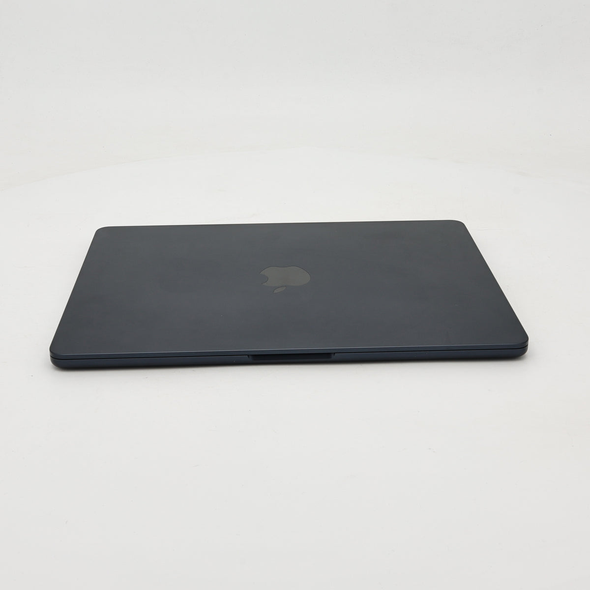 95新 Apple MacBook Air 22年 13寸 M2（8+8核） 8G RAM 256G SSD 午夜色