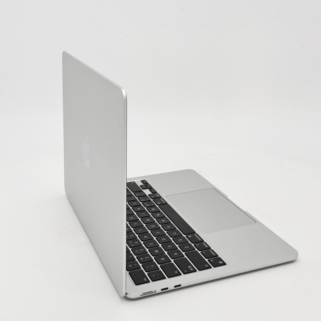 99新 Apple MacBook Air 24年 13寸 M3（8+8核） 8G RAM 256G SSD 銀色