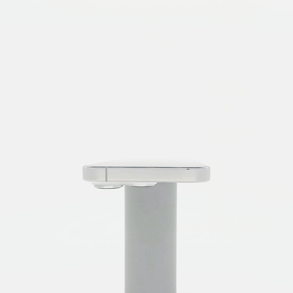 95新 Apple iPhone 16 Pro 128G 白色鈦金屬 中國大陸版
