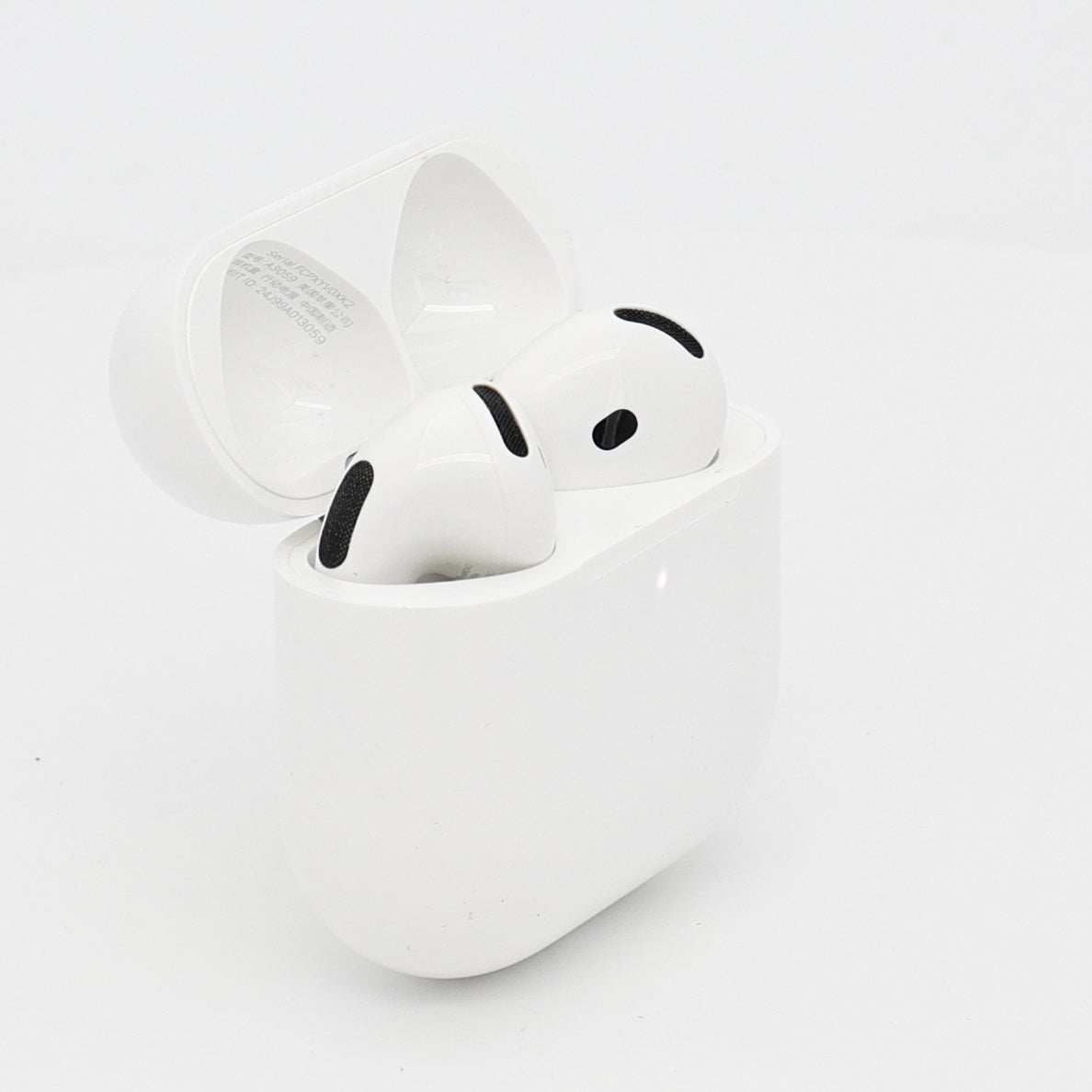 99新 Apple AirPods 4 (支持主動降噪) 白色