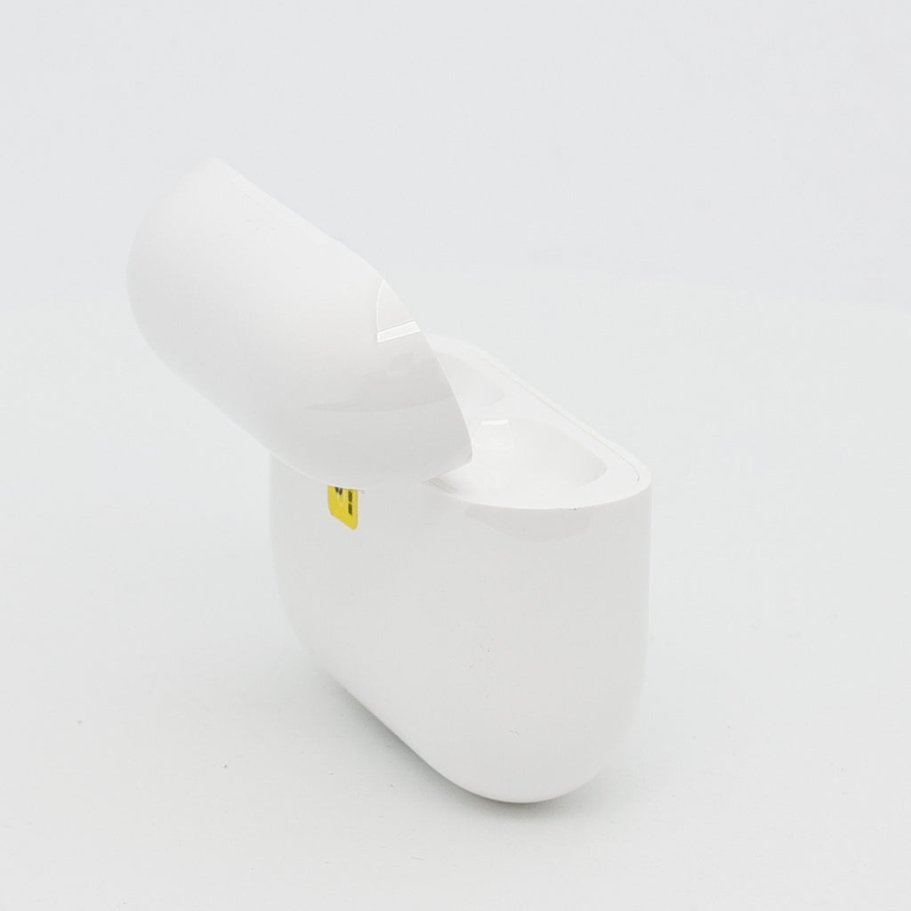 99新 Apple AirPods Pro 3 充電倉 白色