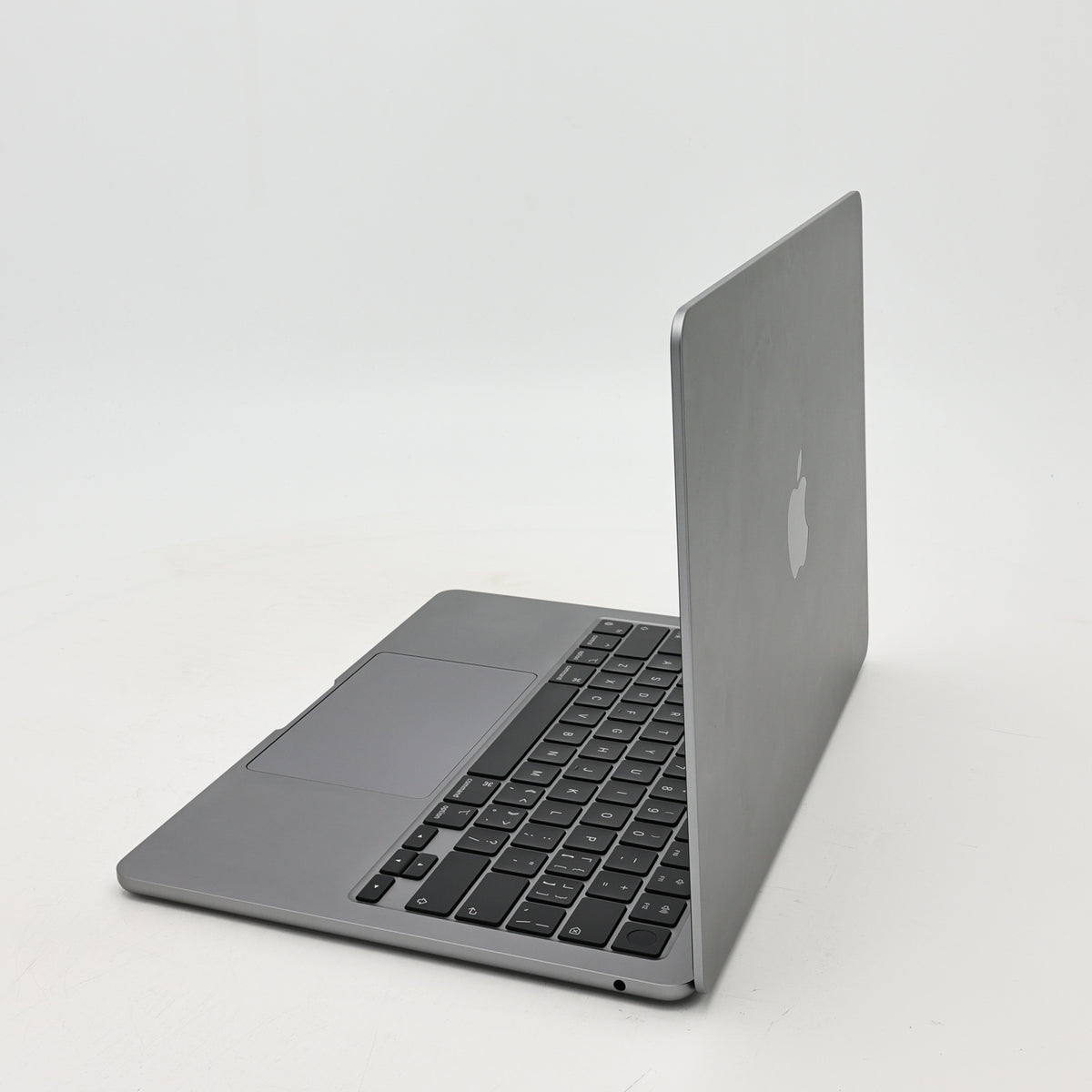 95新 Apple MacBook Air 24年 13寸 M3（8+8核） 8G RAM 256G SSD 深空灰色