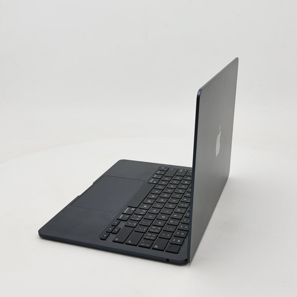 95新 Apple MacBook Air 22年 13寸 M2（8+8核） 8G RAM 256G SSD 午夜色