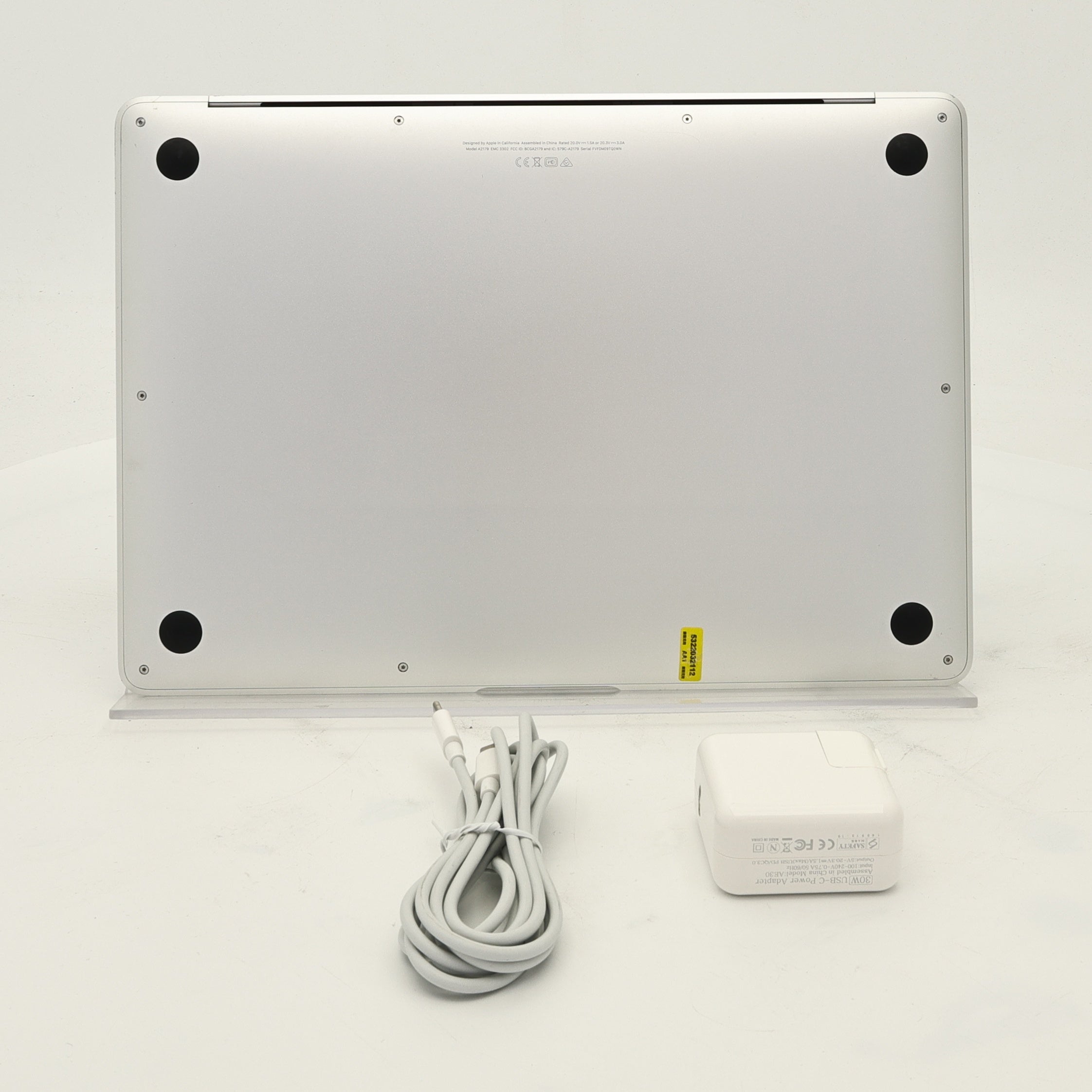 95新 Apple MacBook Air 20年 13寸 i3 1.1G 8G RAM 128G SSD 銀色