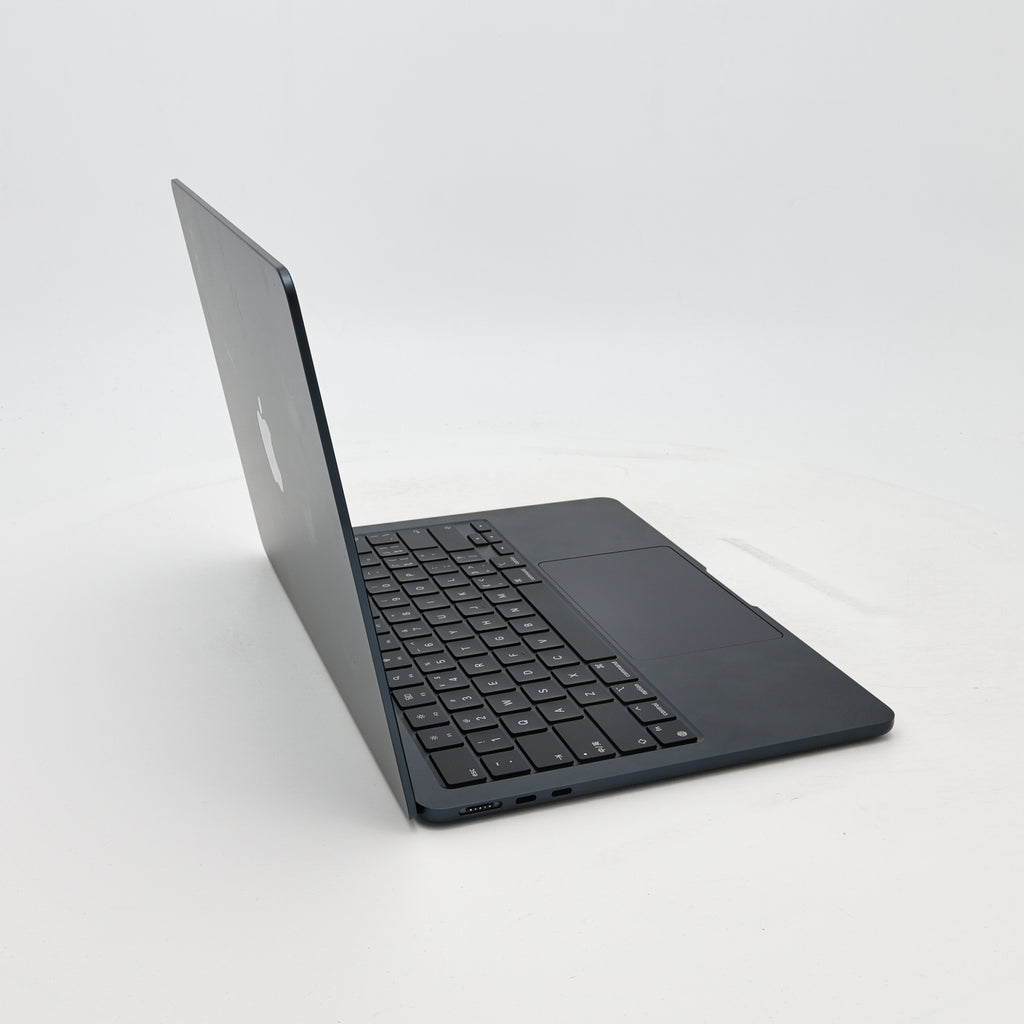 95新 Apple MacBook Air 22年 13寸 M2（8+10核） 16G RAM 256G SSD 午夜色