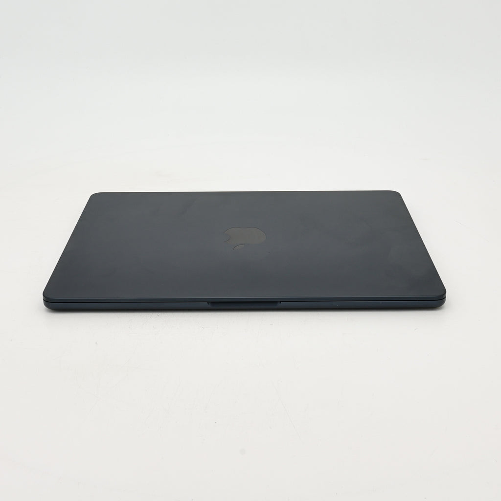 95新 Apple MacBook Air 22年 13寸 M2（8+8核） 8G RAM 256G SSD 午夜色