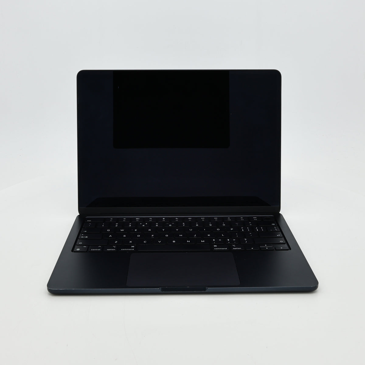 95新 Apple MacBook Air 22年 13寸 M2（8+8核） 8G RAM 256G SSD 午夜色