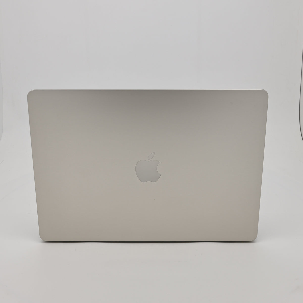 95新 Apple MacBook Air 24年 15寸 M3（8+10核） 8G RAM 256G SSD 星光色