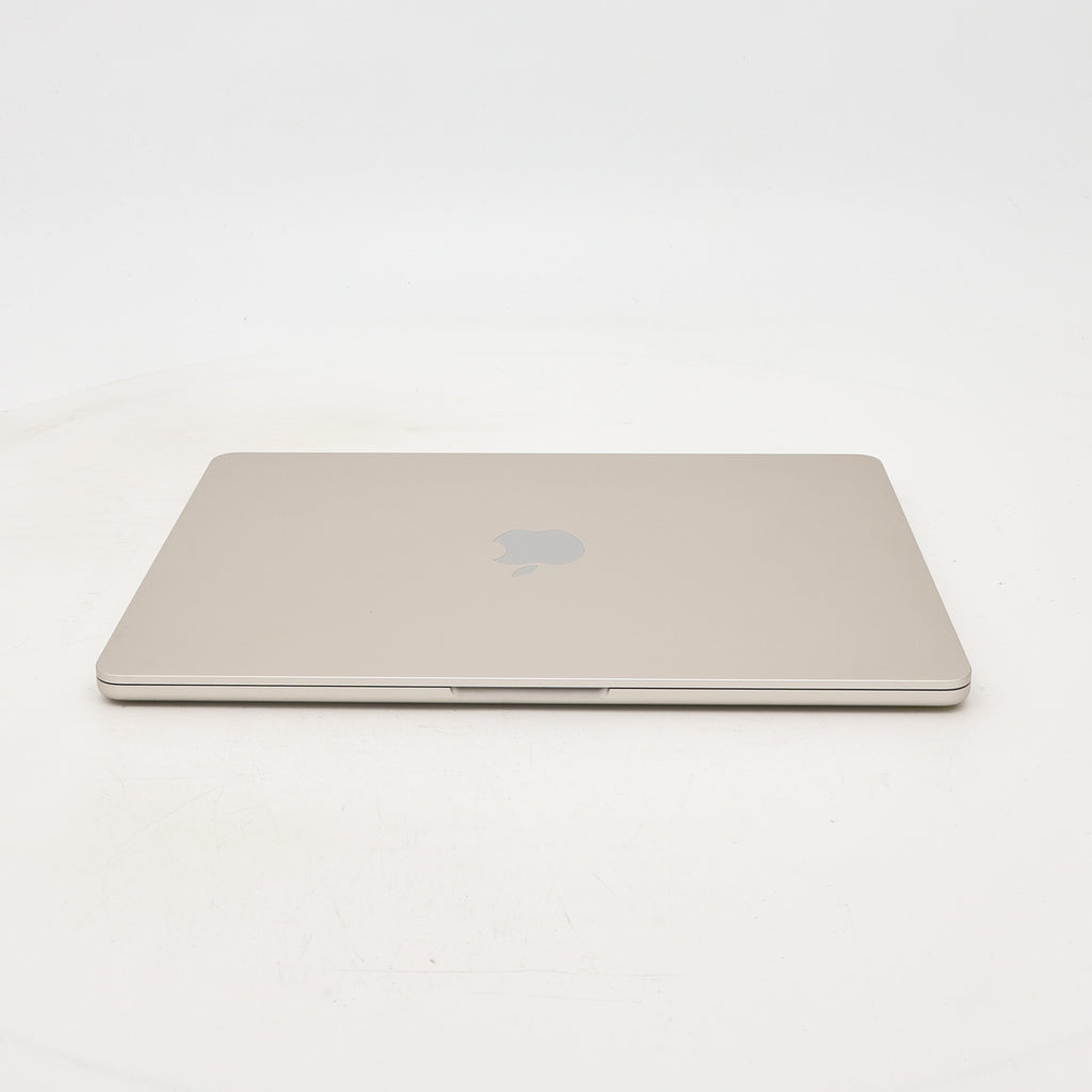 95新 Apple MacBook Air 22年 13寸 M2（8+8核） 16G RAM 256G SSD 星光色