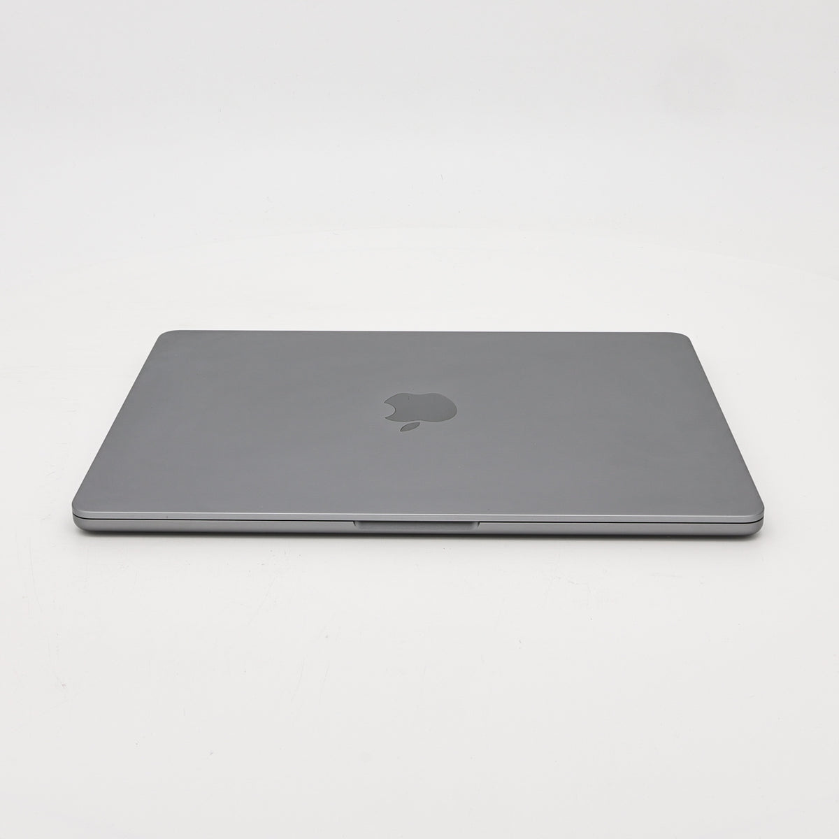 95新 Apple MacBook Air 22年 13寸 M2（8+8核） 8G RAM 512G SSD 深空灰色