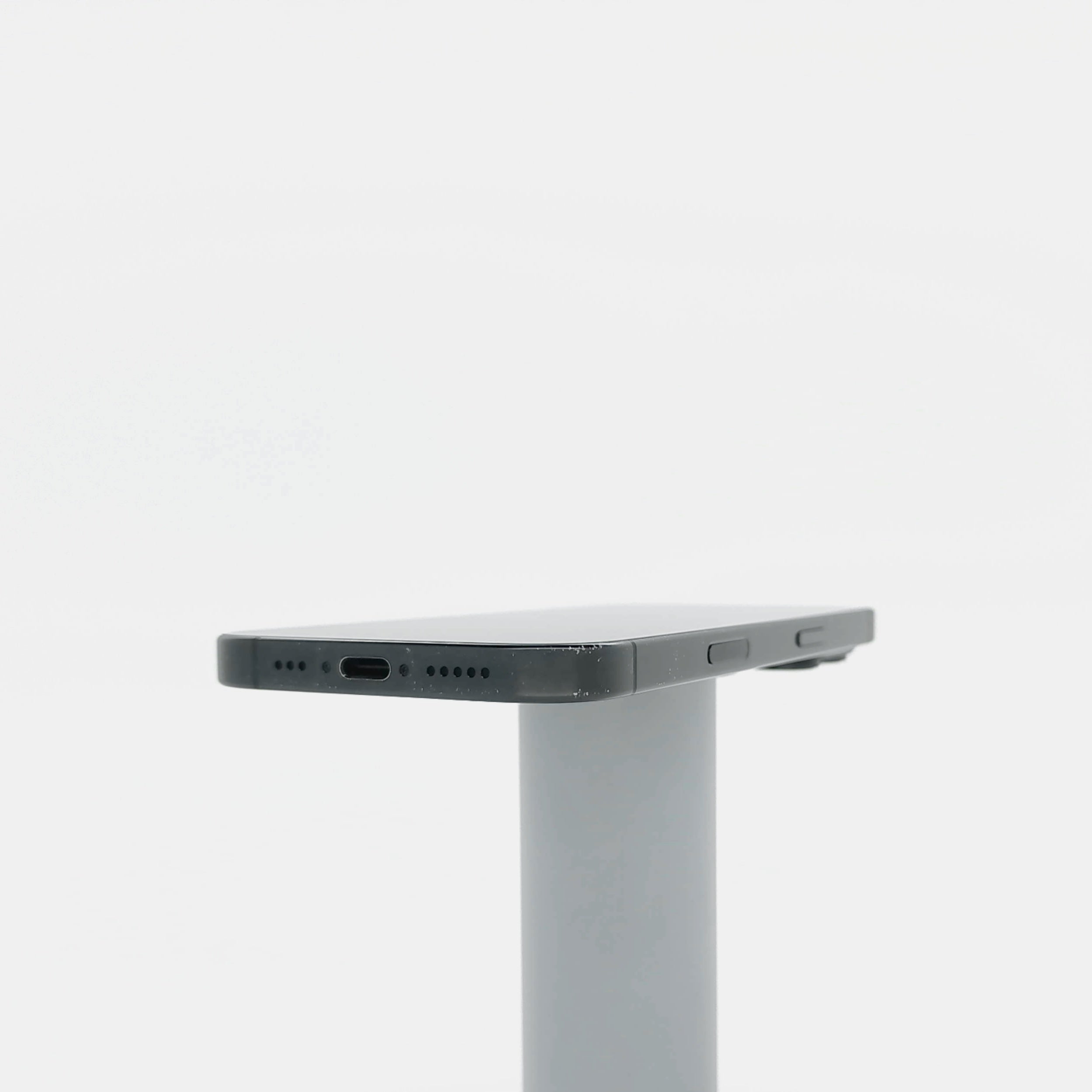 95新 Apple iPhone 16 Pro 128G 黑色鈦金屬 中國大陸版