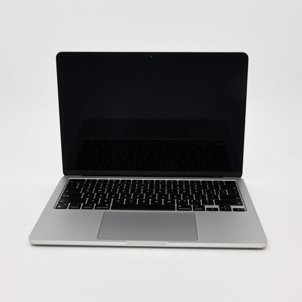 95新 Apple MacBook Air 22年 13寸 M2（8+8核） 8G RAM 256G SSD 銀色