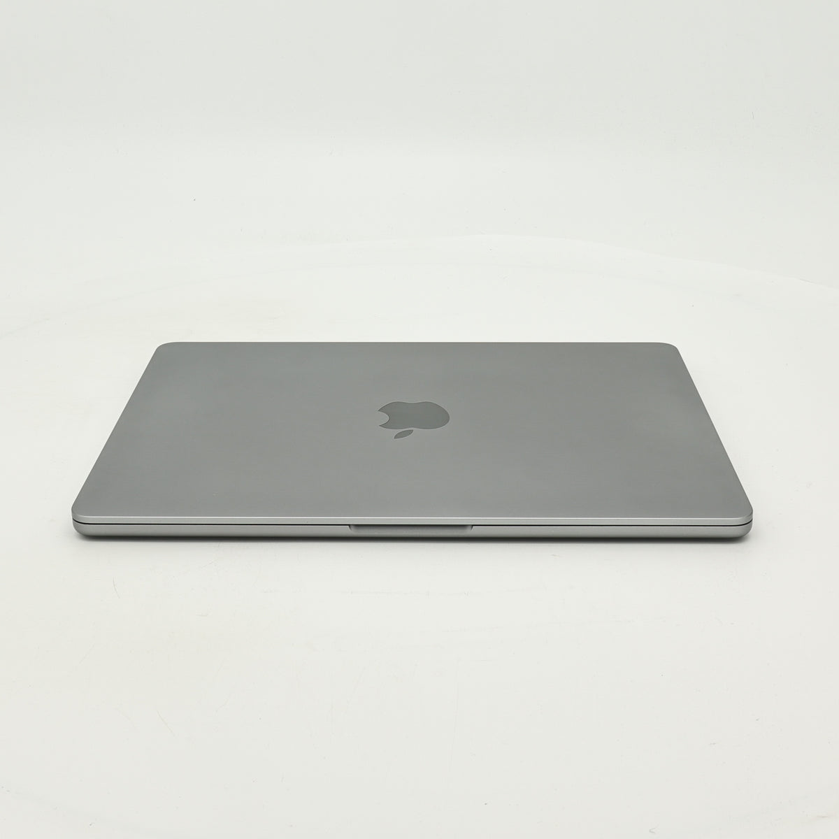95新 Apple MacBook Air 22年 13寸 M2（8+8核） 8G RAM 256G SSD 深空灰色