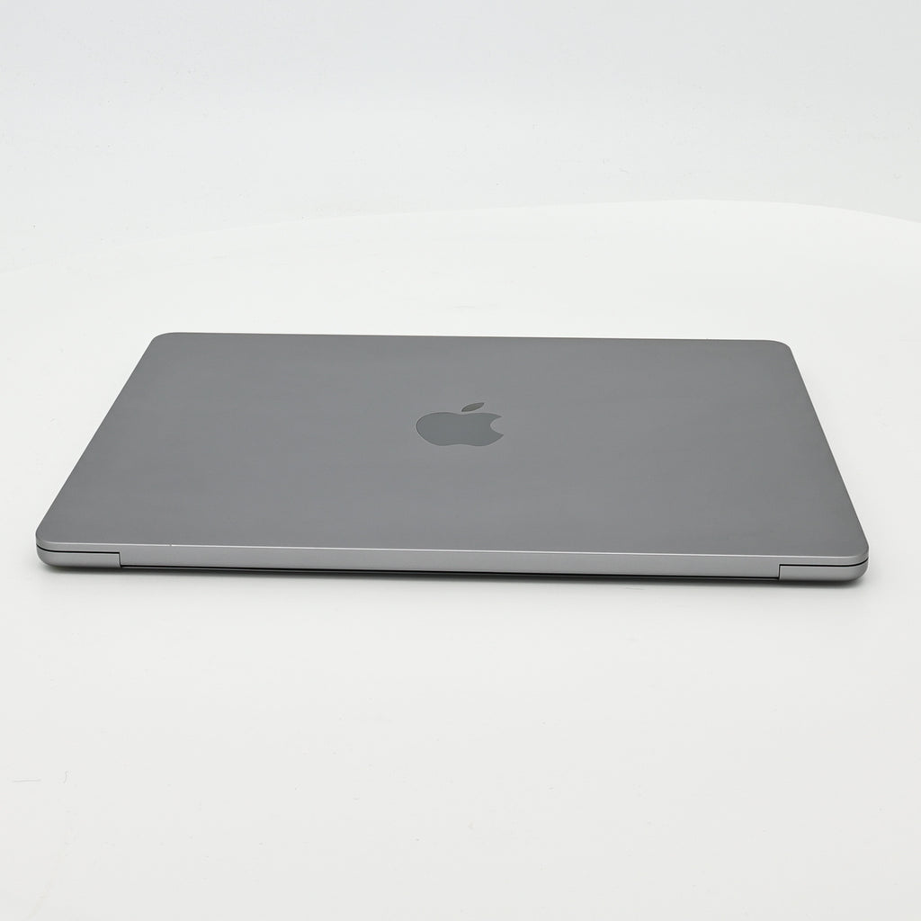 95新 Apple MacBook Air 22年 13寸 M2（8+8核） 8G RAM 256G SSD 深空灰色
