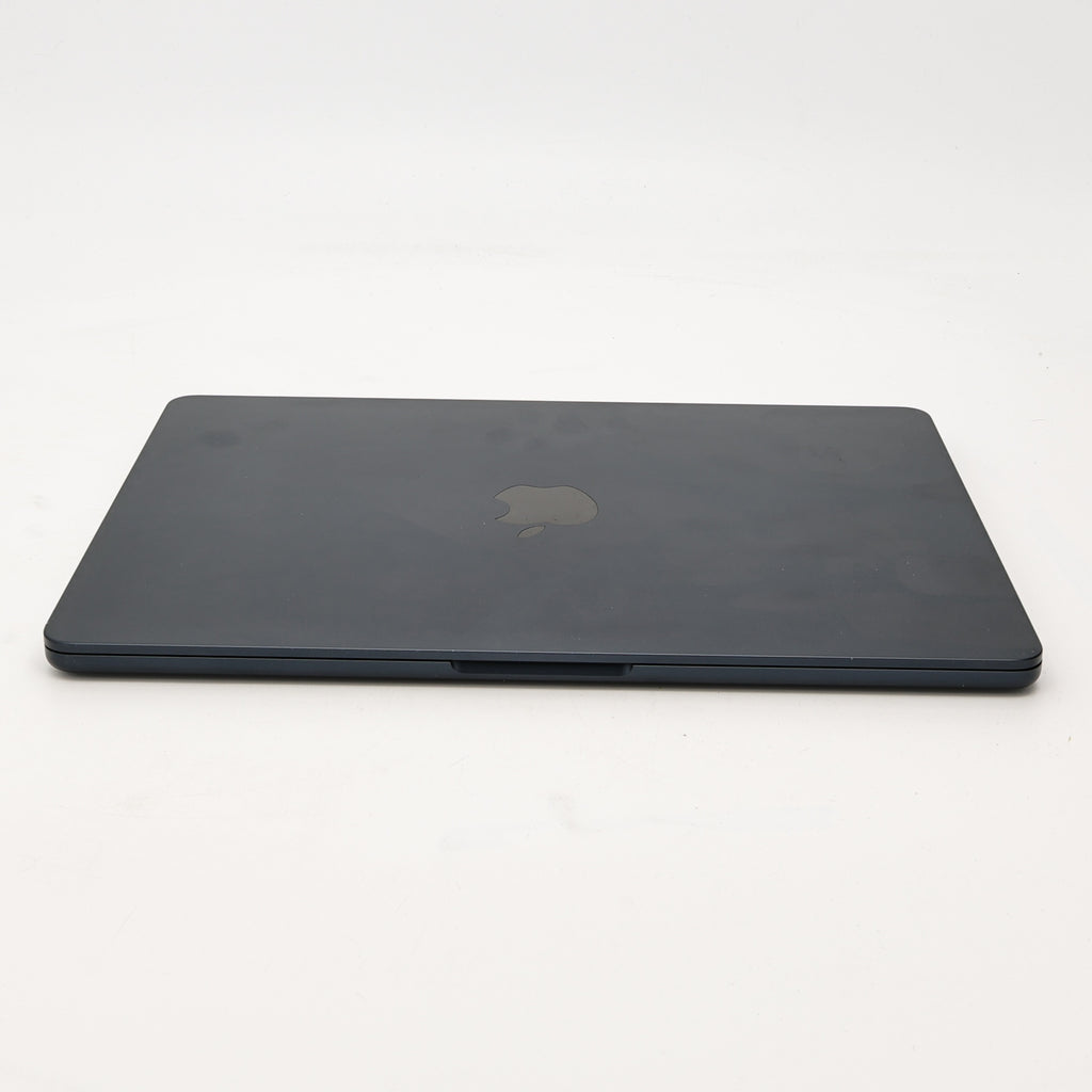 95新 Apple MacBook Air 22年 13寸 M2（8+8核） 8G RAM 256G SSD 午夜色