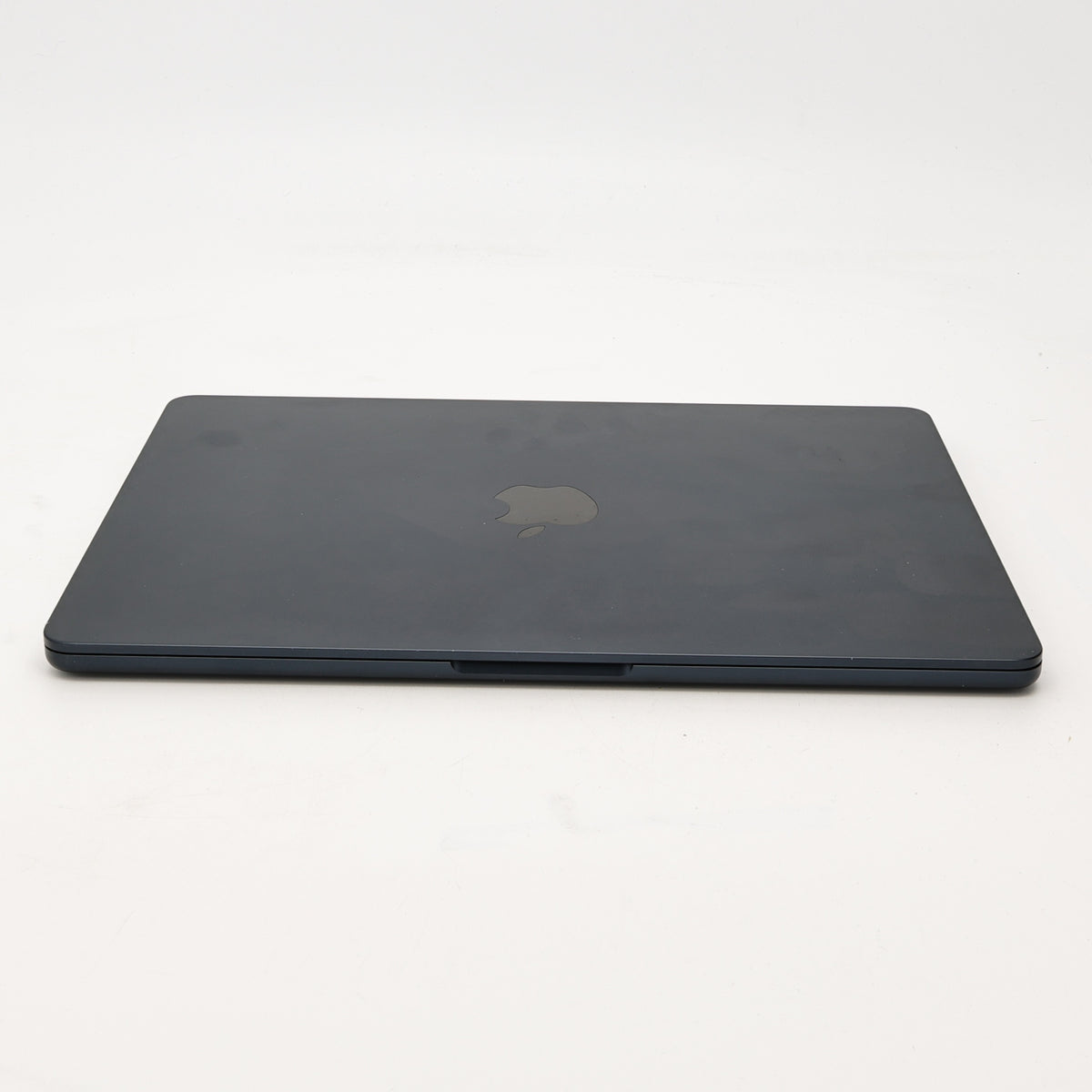 95新 Apple MacBook Air 22年 13寸 M2（8+8核） 8G RAM 256G SSD 午夜色