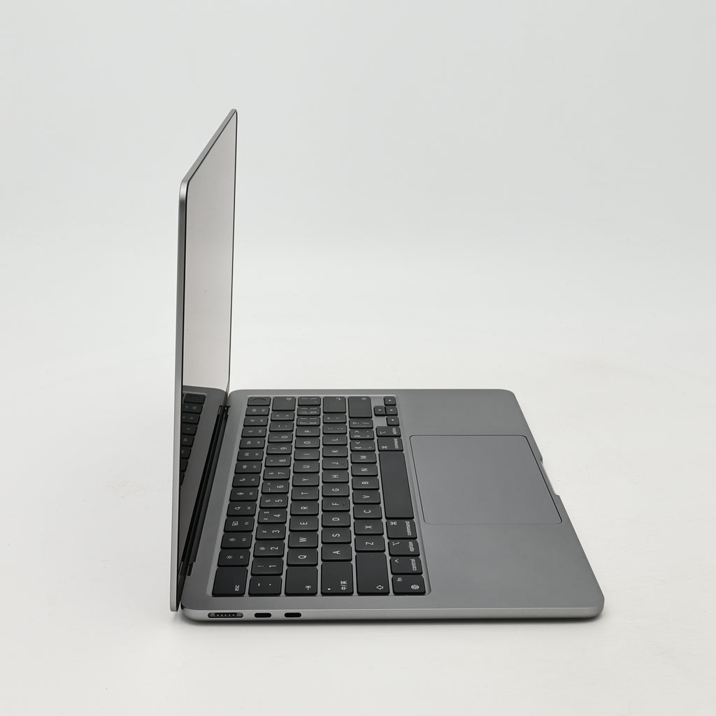 95新 Apple MacBook Air 22年 13寸 M2（8+8核） 8G RAM 256G SSD 深空灰色