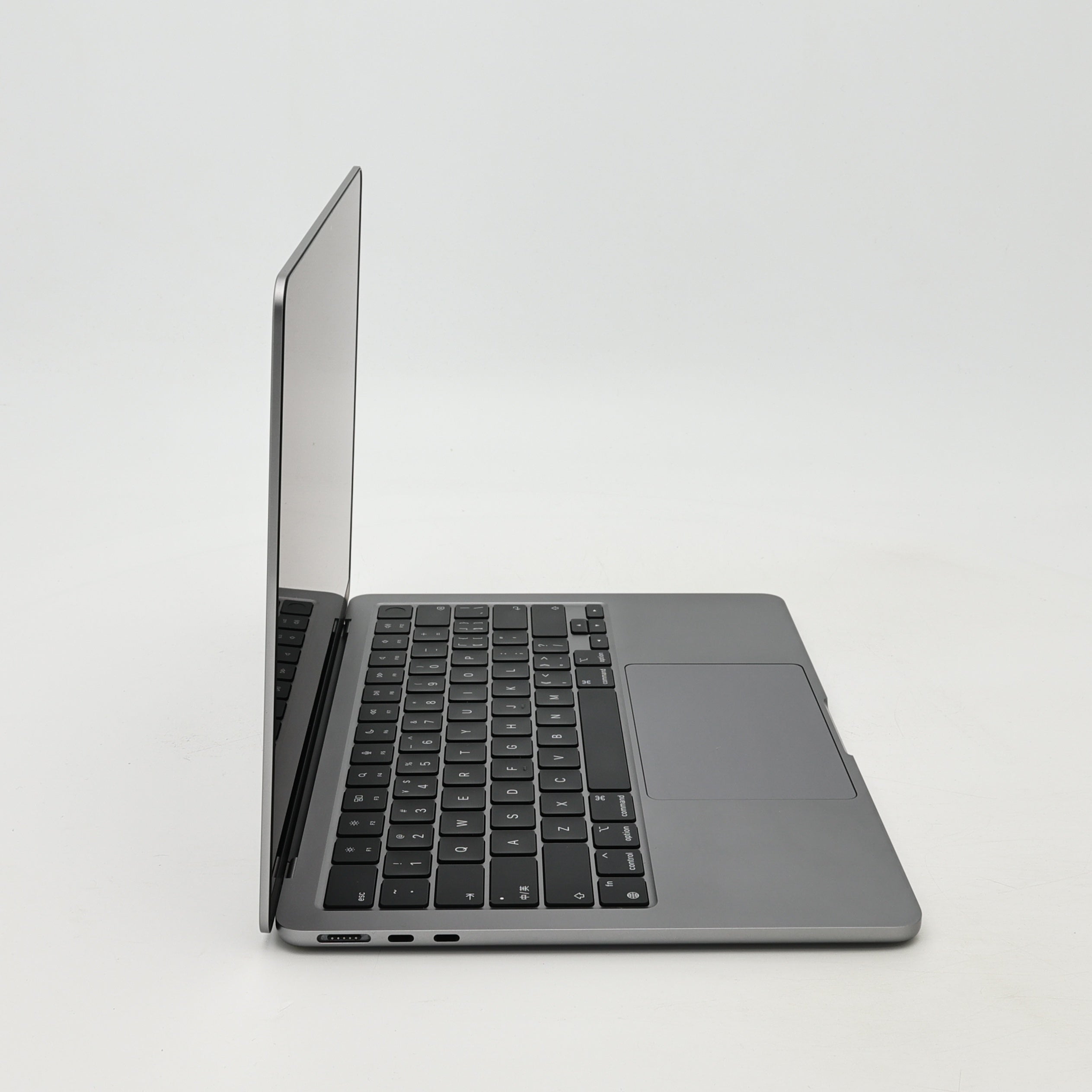 95新 Apple MacBook Air 22年 13寸 M2（8+8核） 8G RAM 256G SSD 深空灰色