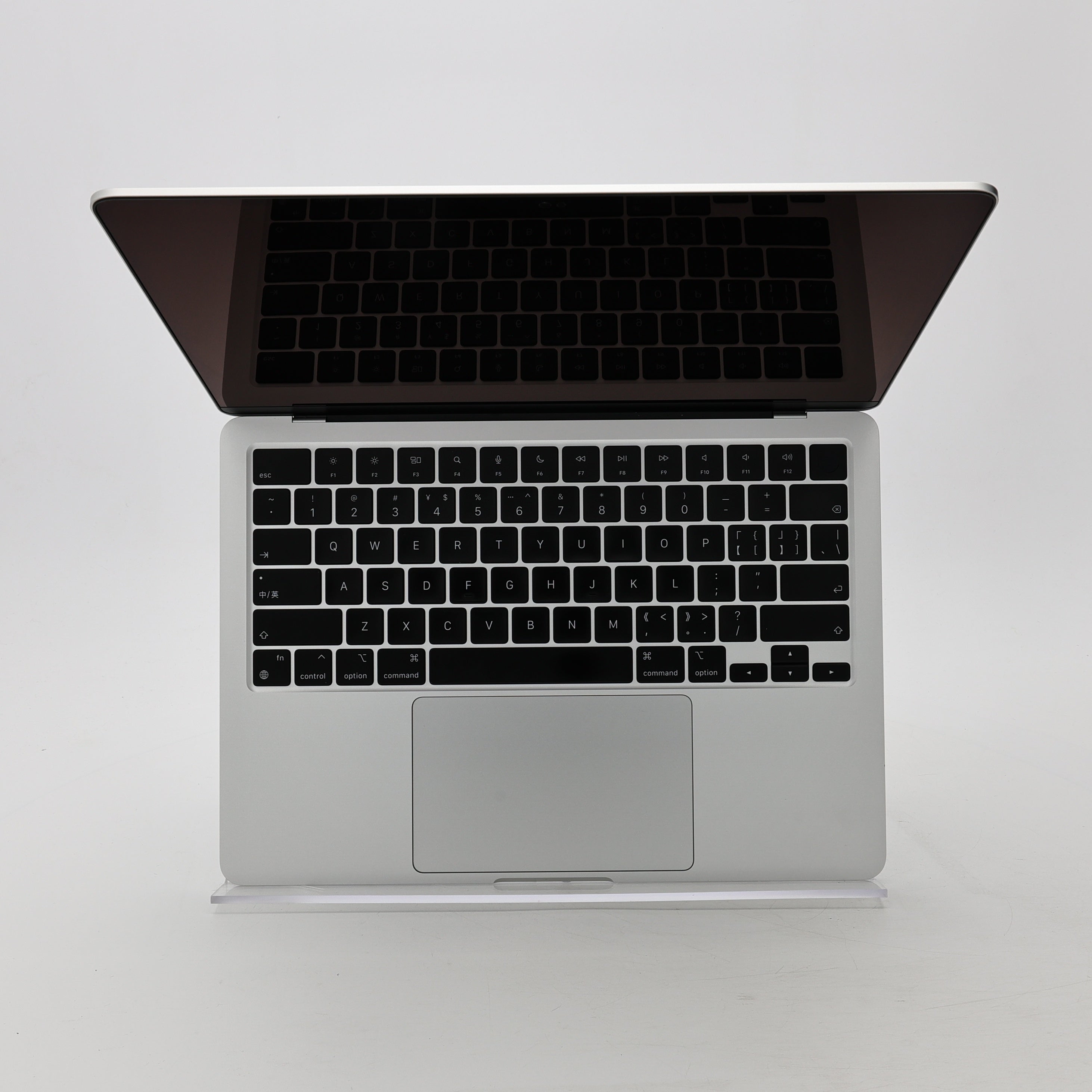95新 Apple MacBook Air 22年 13寸 M2（8+10核） 8G RAM 512G SSD 銀色