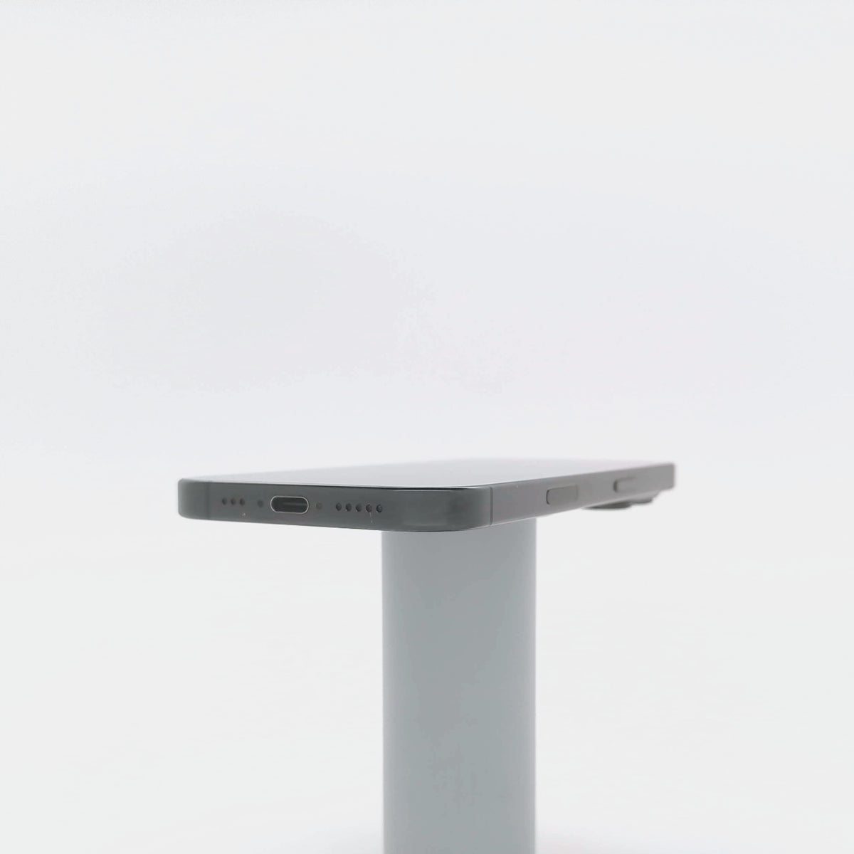 95新 Apple iPhone 16 Pro 256G 黑色鈦金屬 中國大陸官換機