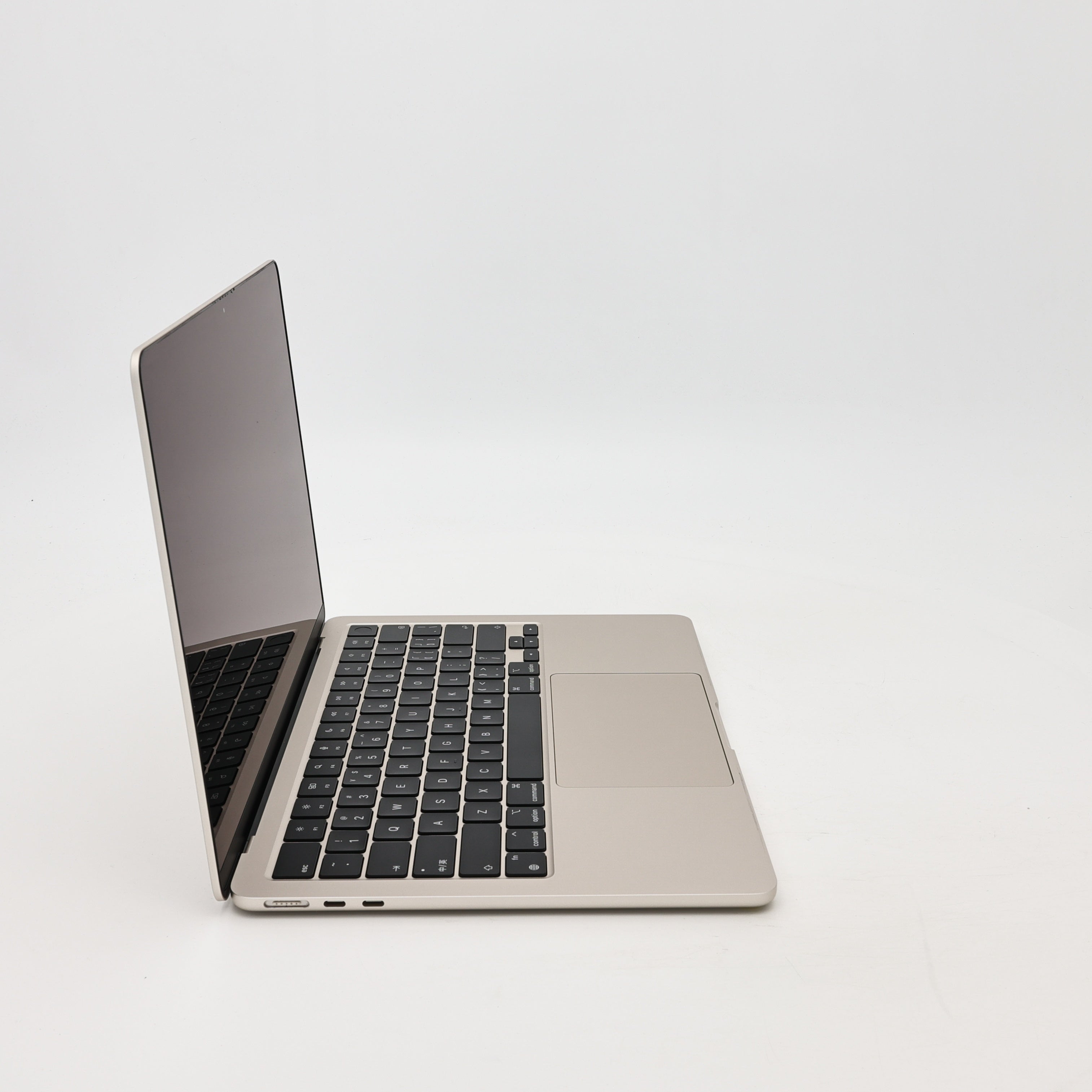 95新 Apple MacBook Air 22年 13寸 M2（8+8核） 8G RAM 256G SSD 星光色