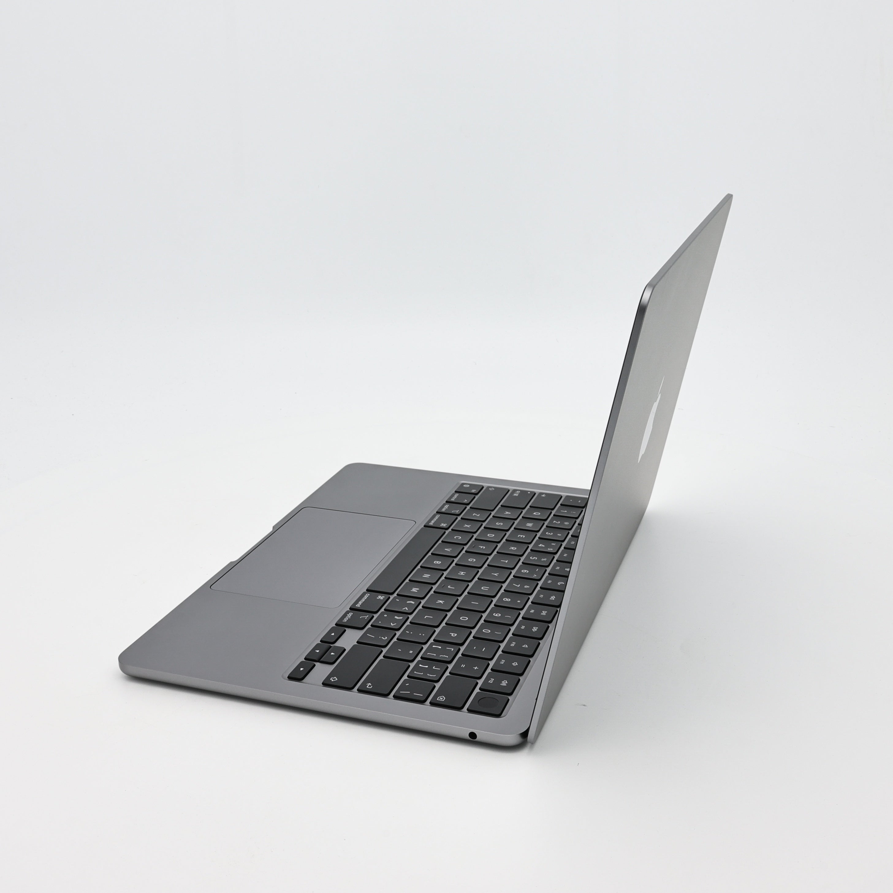 95新 Apple MacBook Air 22年 13寸 M2（8+10核） 16G RAM 256G SSD 深空灰色