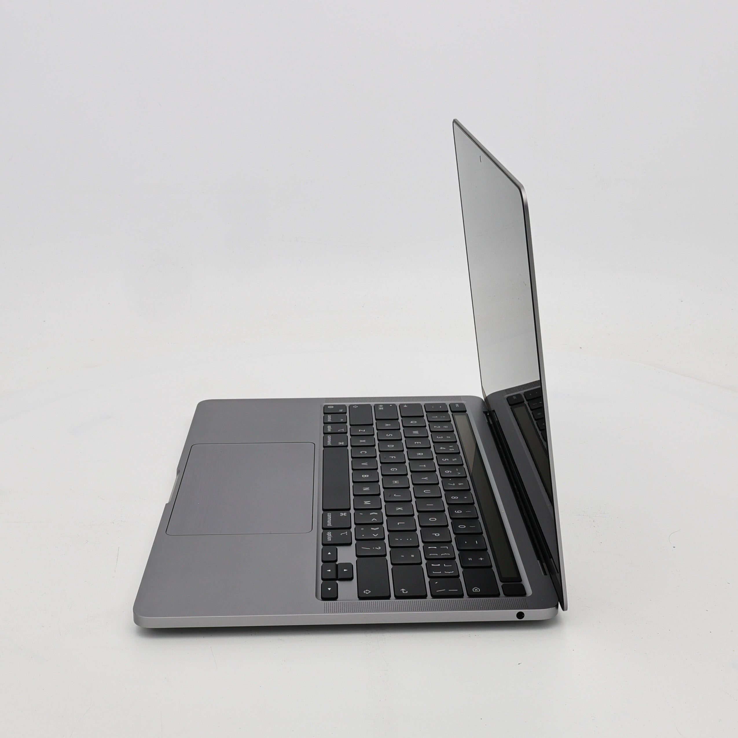 95新 Apple MacBook Pro 22年 13寸 M2（8+10核） 8G RAM 512G SSD 深空灰色