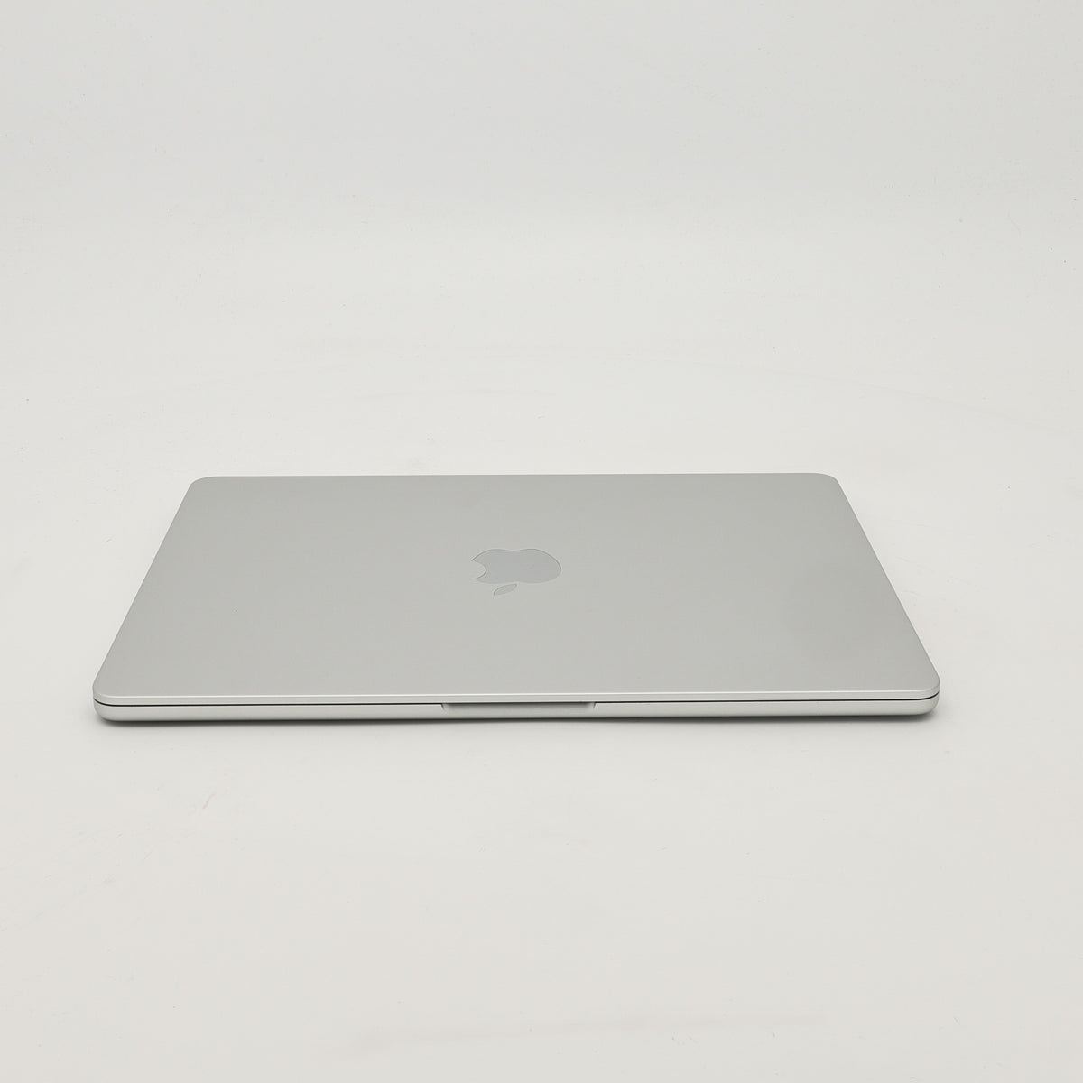 95新 Apple MacBook Air 24年 13寸 M3（8+8核） 8G RAM 256G SSD 銀色