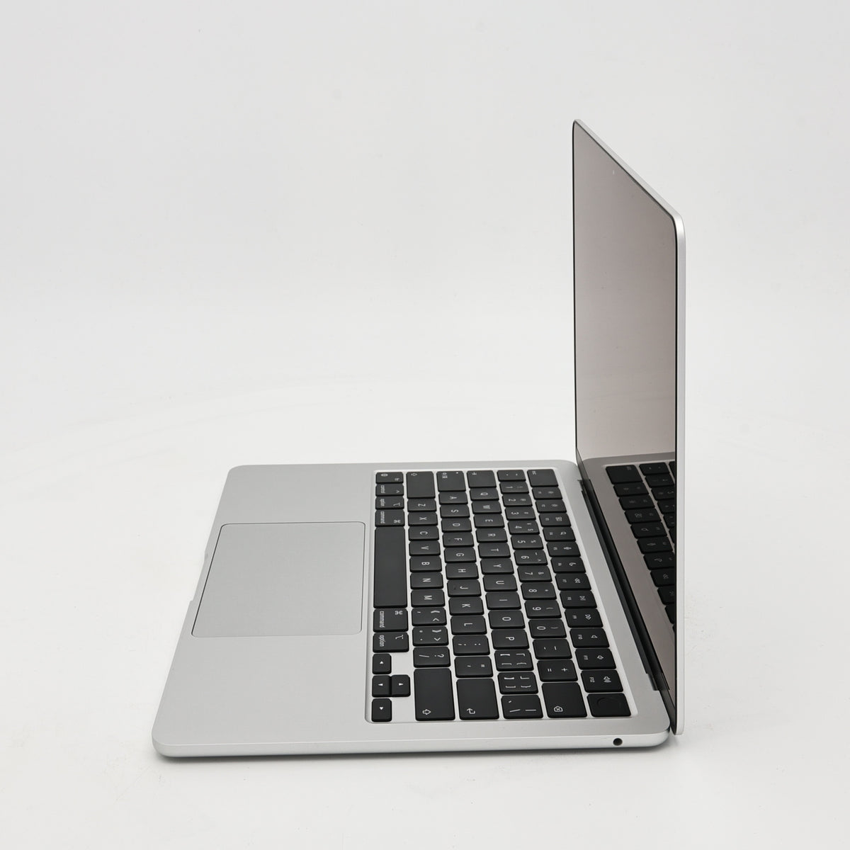 99新 Apple MacBook Air 24年 13寸 M3（8+8核） 8G RAM 256G SSD 銀色