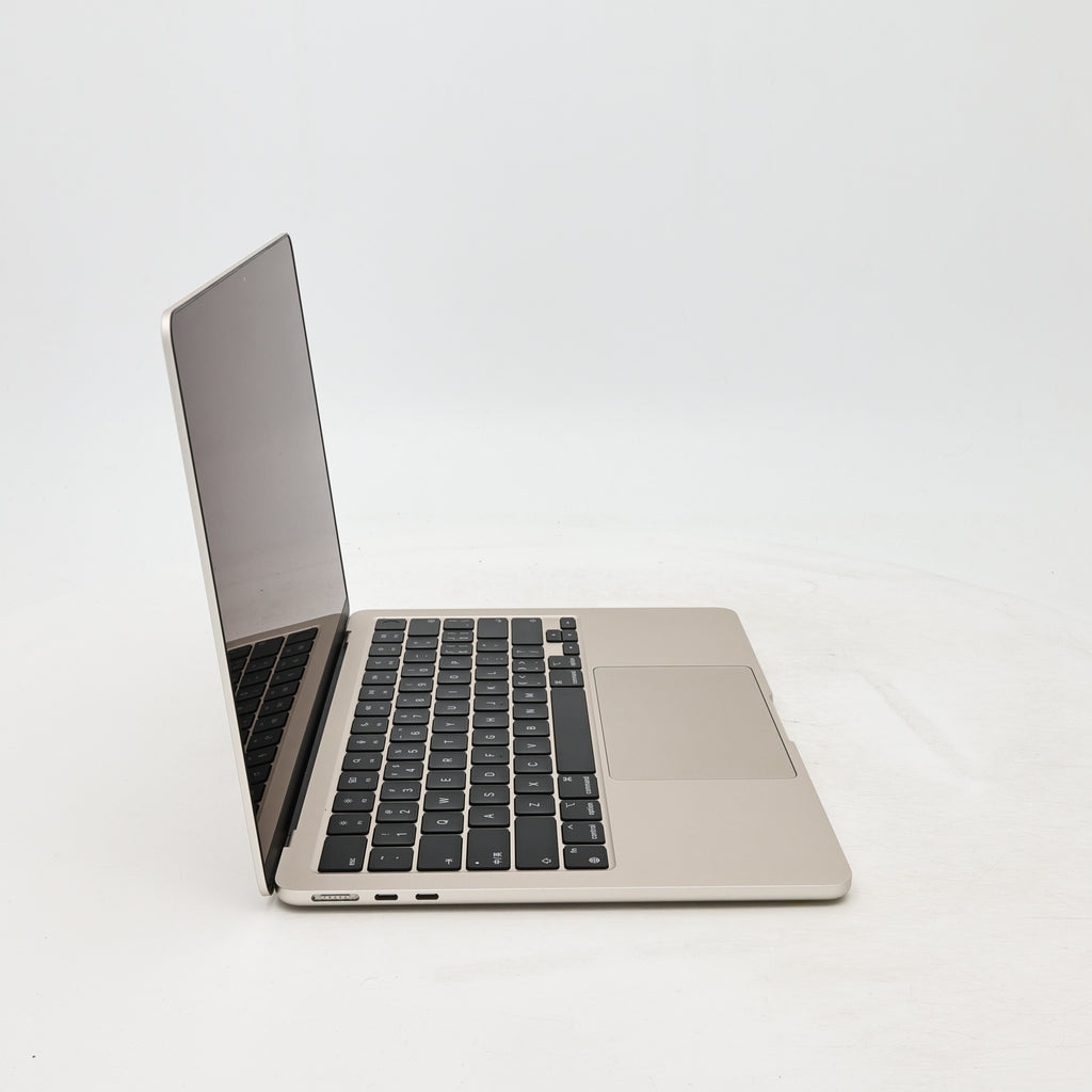 95新 Apple MacBook Air 22年 13寸 M2（8+8核） 8G RAM 256G SSD 星光色