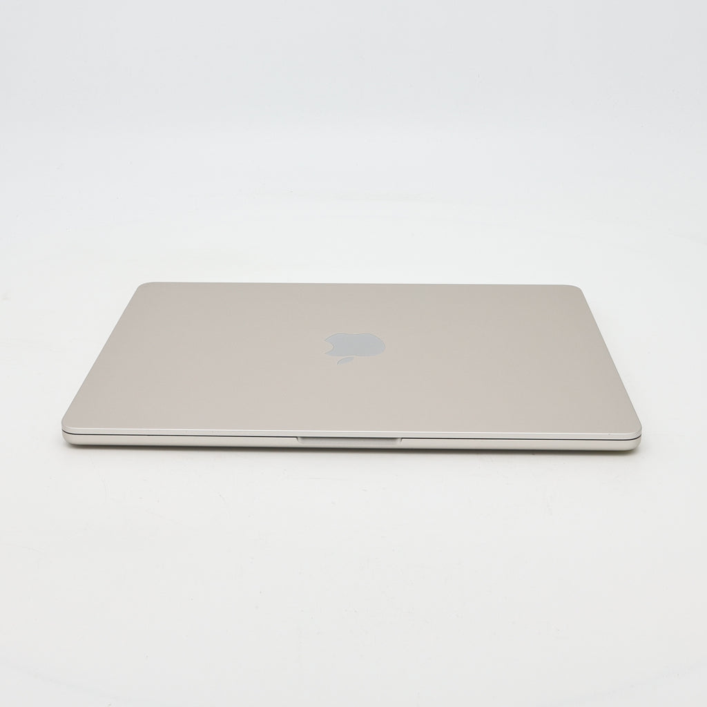 95新 Apple MacBook Air 22年 13寸 M2（8+8核） 8G RAM 256G SSD 星光色
