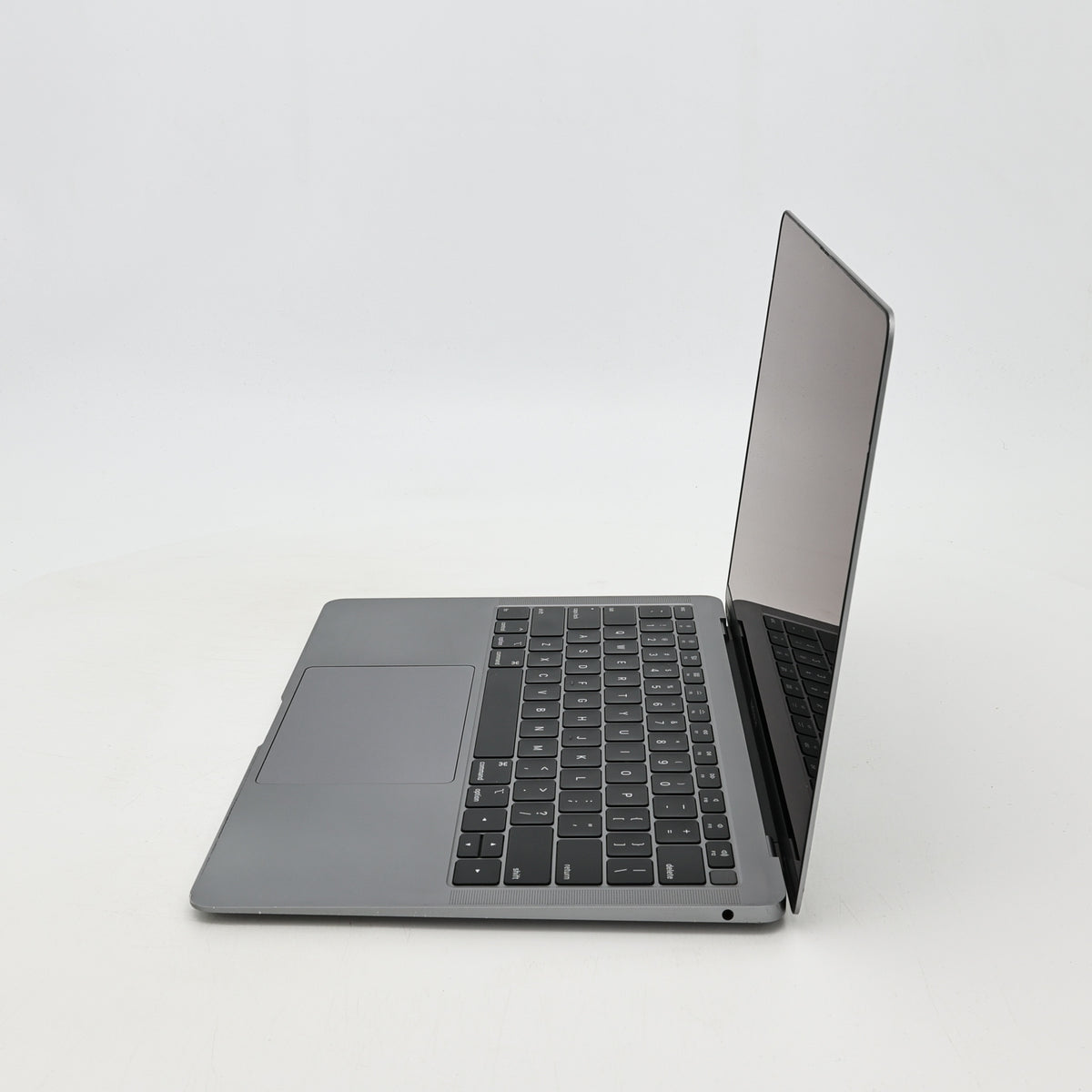 95新 Apple MacBook Air 20年 13寸 i3 1.1G 8G RAM 256G SSD 銀色