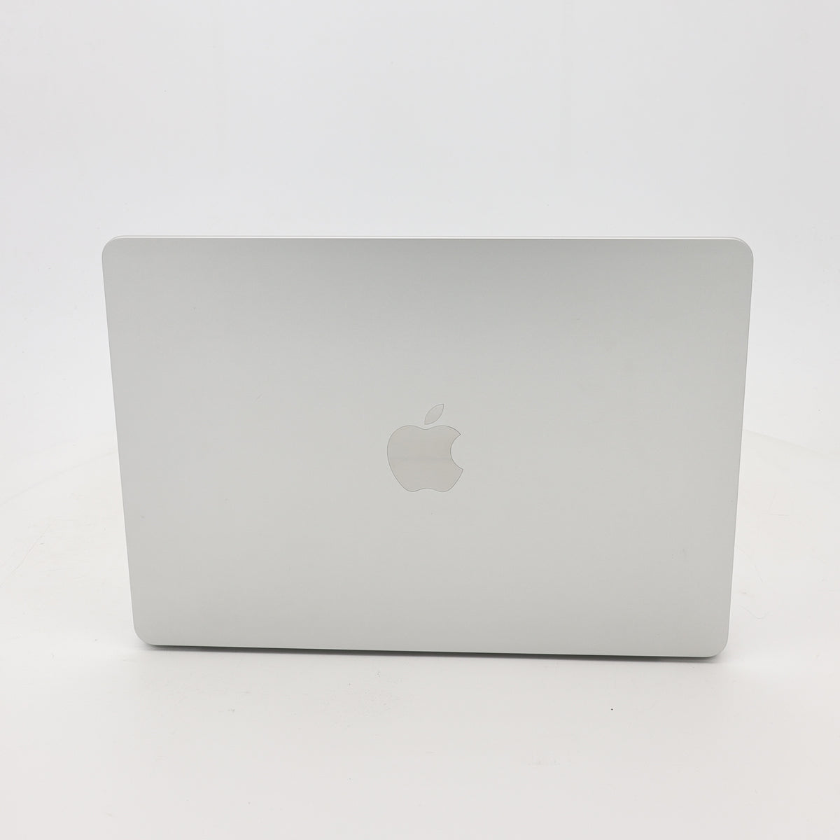 95新 Apple MacBook Air 22年 13寸 M2（8+8核） 8G RAM 512G SSD 銀色