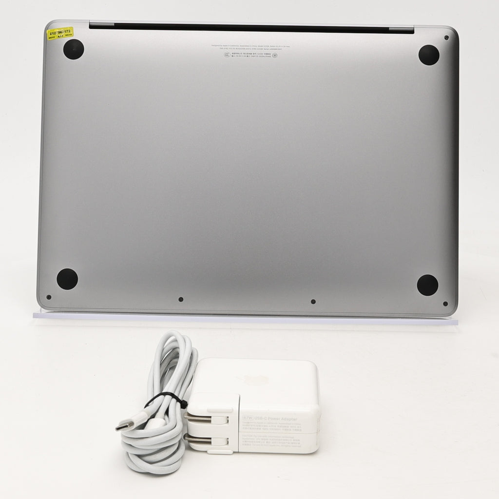 99新 Apple MacBook Pro 22年 13寸 M2（8+10核） 8G RAM 512G SSD 深空灰色