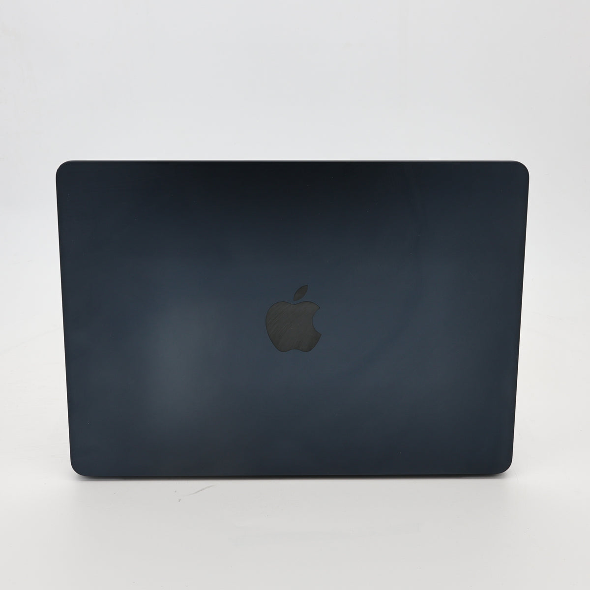 95新 Apple MacBook Air 22年 13寸 M2（8+8核） 8G RAM 256G SSD 午夜色