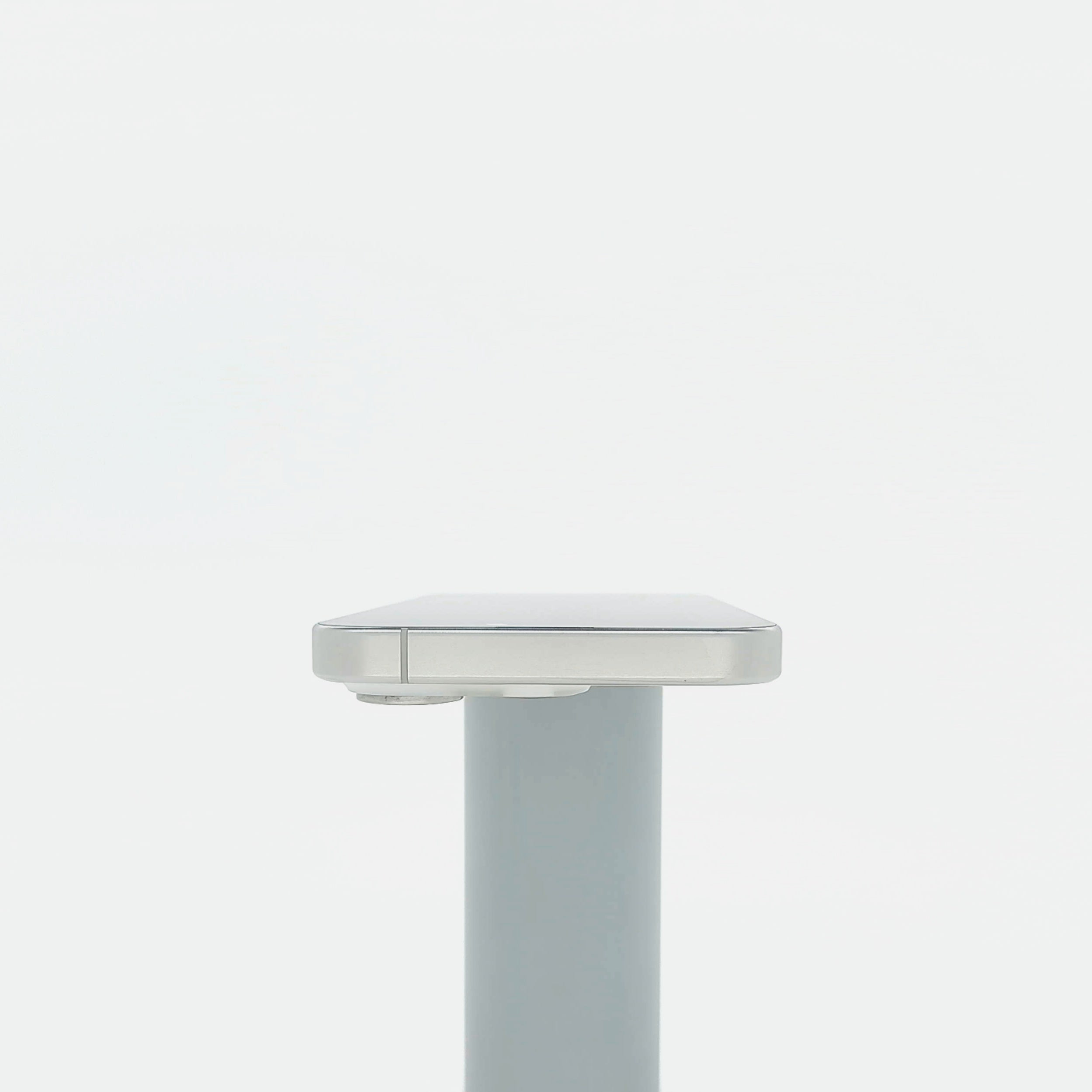 95新 Apple iPhone 15 Pro 128G 白色鈦金屬 中國大陸版