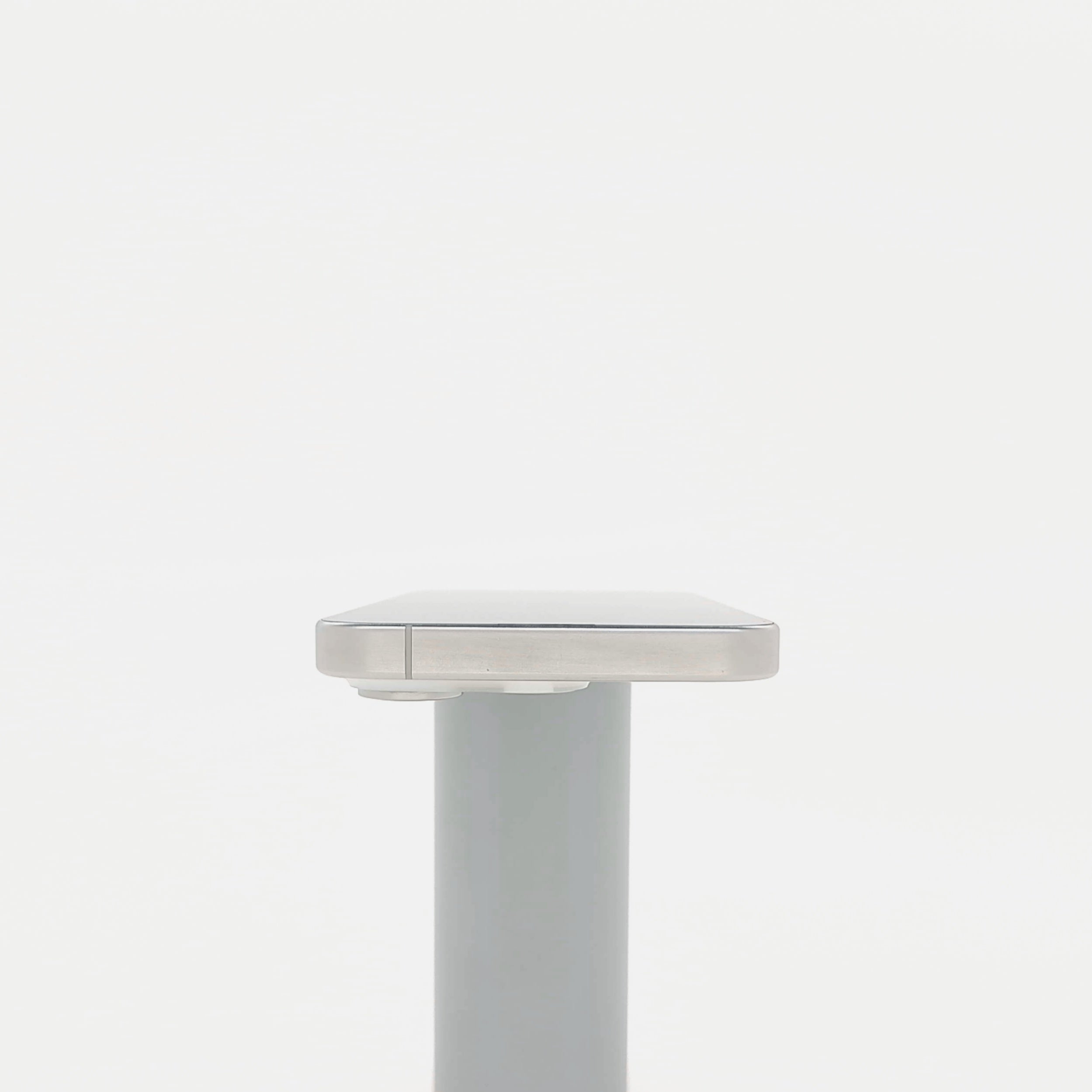 95新 Apple iPhone 15 Pro 128G 白色鈦金屬 中國大陸版