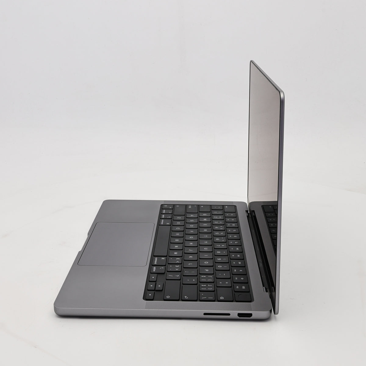 95新 Apple MacBook Pro 23年 14寸 M3（8+10核） 8G RAM 512G SSD 深空灰色