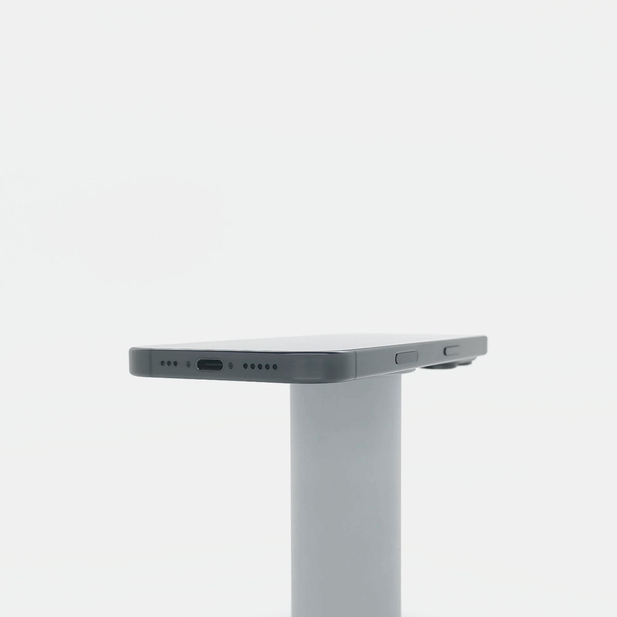 95新 Apple iPhone 16 Pro 128G 黑色鈦金屬 中國大陸版