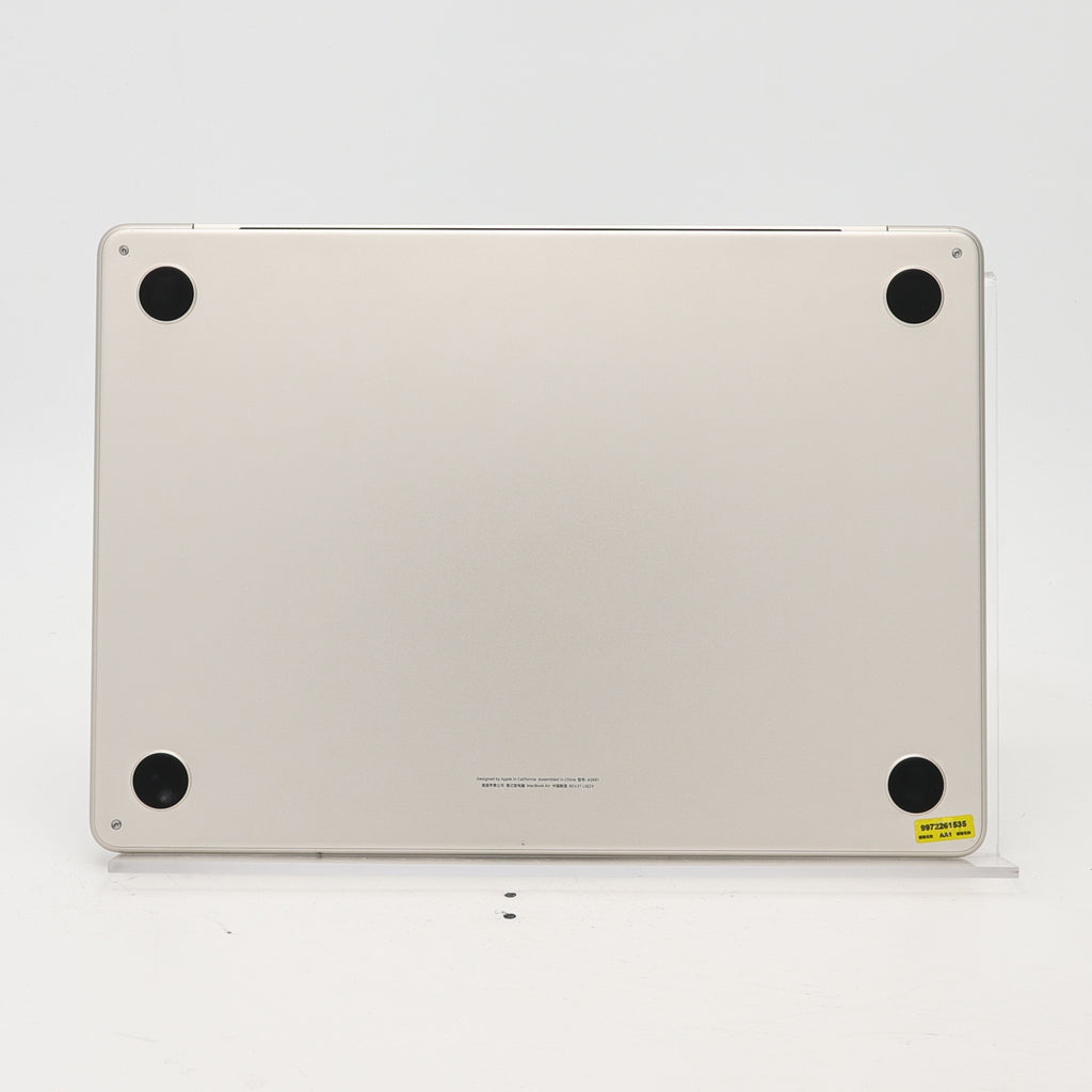 95新 Apple MacBook Air 22年 13寸 M2（8+8核） 8G RAM 256G SSD 星光色