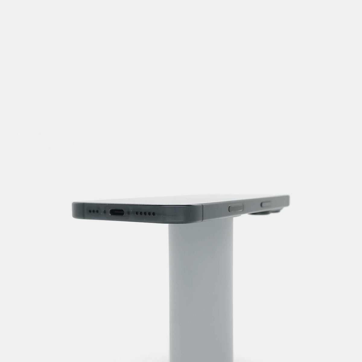 95新 Apple iPhone 16 Pro 128G 黑色鈦金屬 中國大陸版