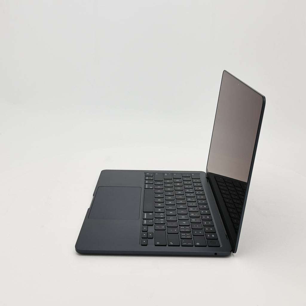 99新 Apple MacBook Air 22年 13寸 M2（8+8核） 8G RAM 256G SSD 午夜色