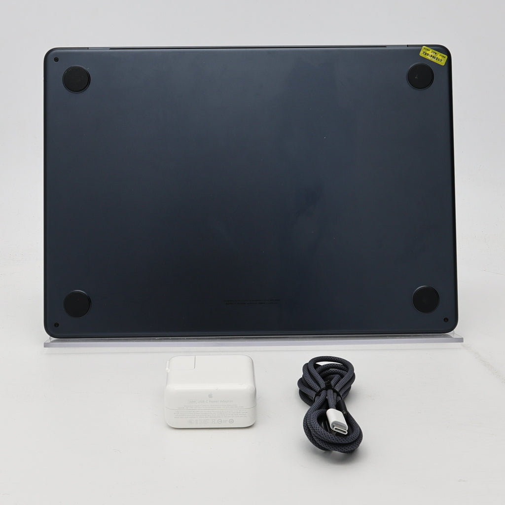 95新 Apple MacBook Air 22年 13寸 M2（8+8核） 16G RAM 256G SSD 午夜色