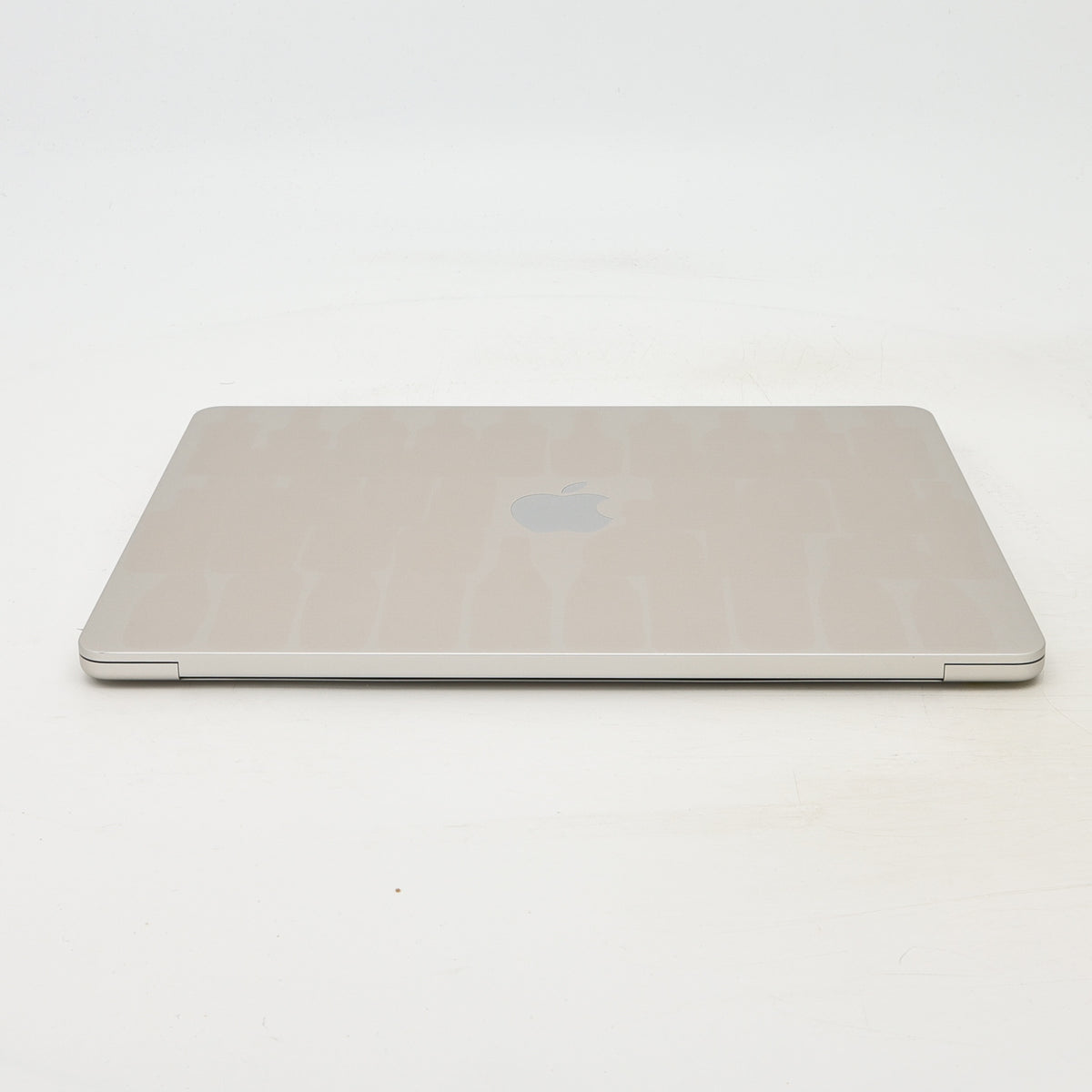 95新 Apple MacBook Air 22年 13寸 M2（8+8核） 16G RAM 256G SSD 銀色
