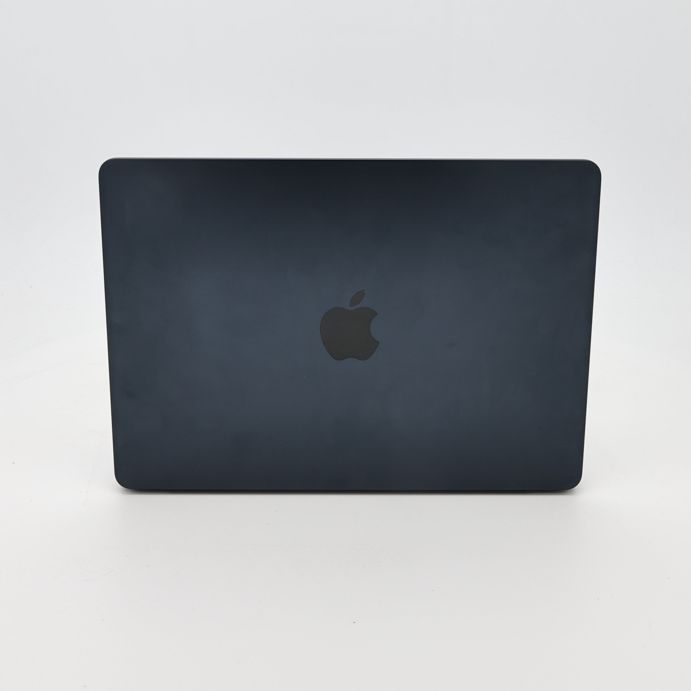95新 Apple MacBook Air 22年 13寸 M2（8+8核） 8G RAM 256G SSD 午夜色