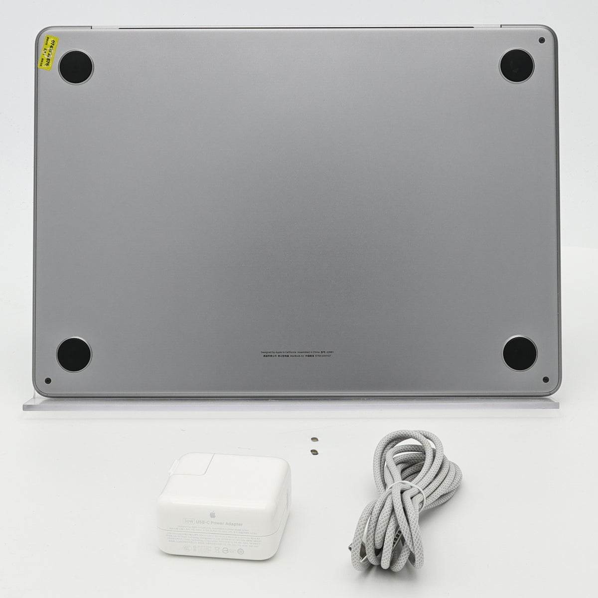 95新 Apple MacBook Air 22年 13寸 M2（8+8核） 8G RAM 256G SSD 深空灰色